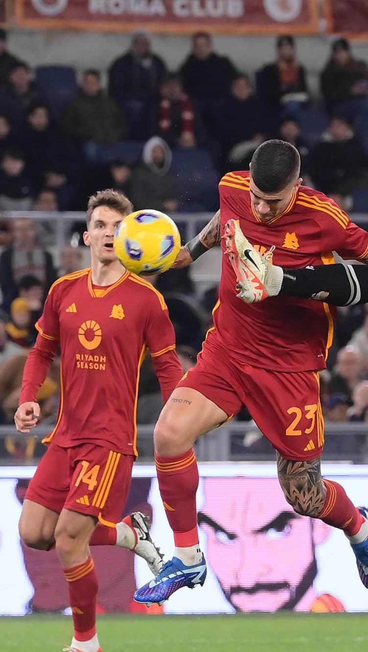 のインスタグラム：「Mancini’s header finds the back of the net! 🎯  #ASRoma #RomaUdinese」