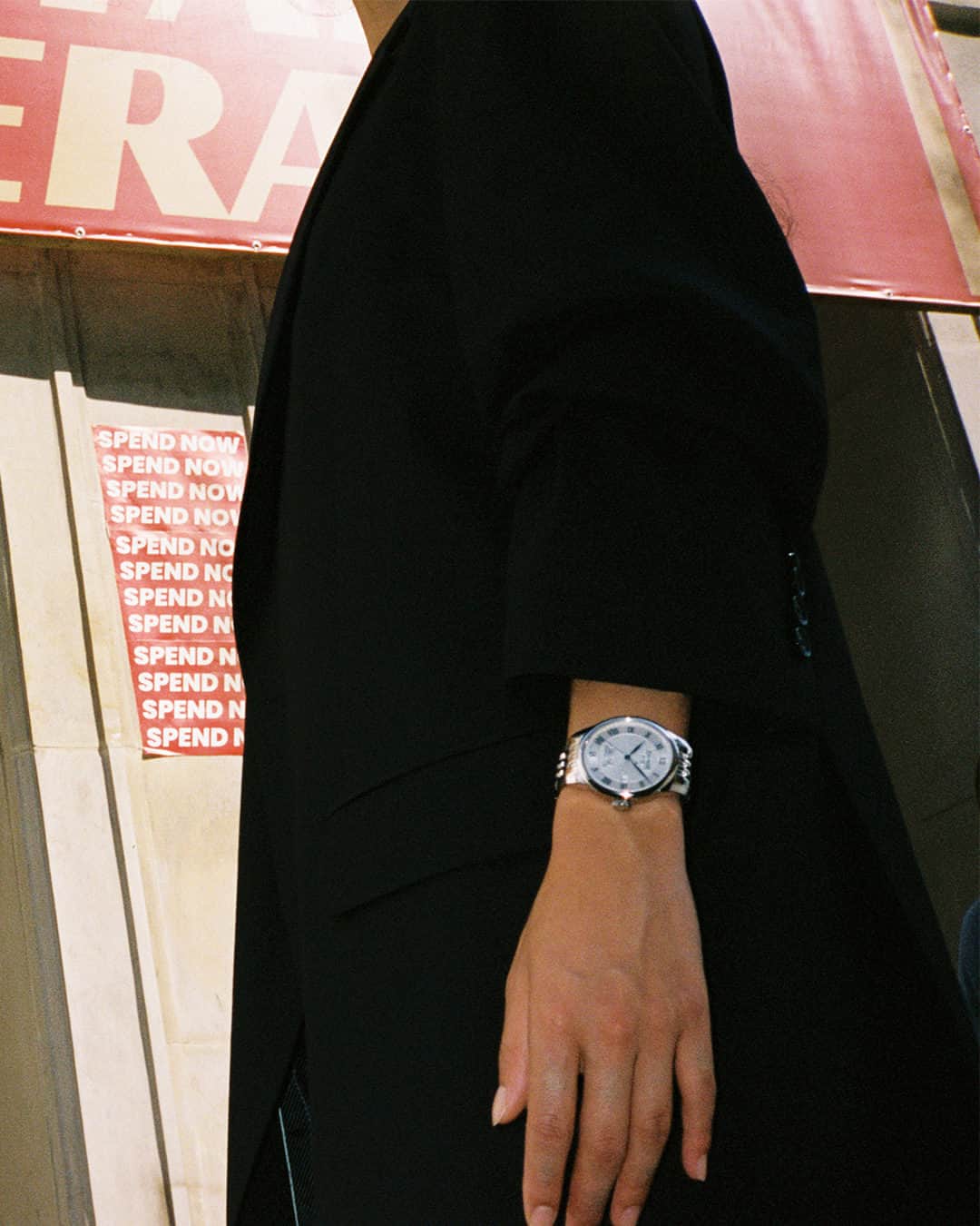 ティソのインスタグラム：「Embrace the challenges as opportunities, and with an unwavering focus, you'll discover the strength to overcome any obstacle on the path to success. #Tissot #LeLocle #FocusForward」