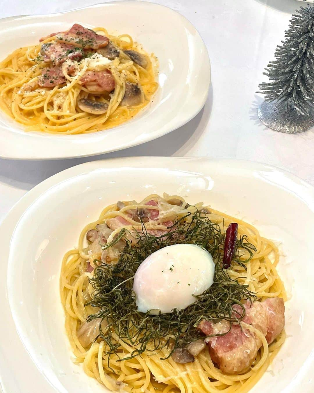 celia_azumaさんのインスタグラム写真 - (celia_azumaInstagram)「🧸🎄🇮🇹🍝  @zona_italia_morioka でランチした日🫶🏻🎀 スタッフの方々相変わらず親切で丁寧でした😭🫶🏻✨ パスタも、大好きなガーリックバケット🥖も とっても美味しかったです🥹💕ご馳走様でした😌  可愛いアウターは１階のPICCHUの🥹🫶🏻 ダウンベストとセットなのが可愛い🎄✨  #zonaitaliamorioka #zonaitaliana #zonaitaliana  #typ #fff #lunchtime #lunch #followforfollowback  #foodporn #fashion #family #fun #fashionblogger #ゾーナイタリア盛岡 #ゾーナイタリア盛岡店  #ゾーナイタリア #岩手県 #盛岡市 #岩手県盛岡市  #ランチ #パスタ #イタリアン #ランチデート #デート」11月27日 20時34分 - ms__celia