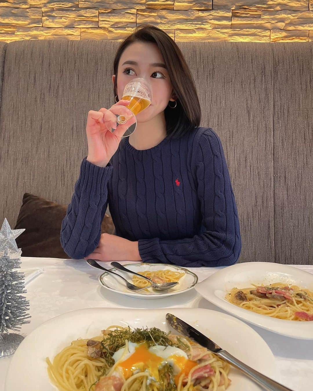 celia_azumaさんのインスタグラム写真 - (celia_azumaInstagram)「🧸🎄🇮🇹🍝  @zona_italia_morioka でランチした日🫶🏻🎀 スタッフの方々相変わらず親切で丁寧でした😭🫶🏻✨ パスタも、大好きなガーリックバケット🥖も とっても美味しかったです🥹💕ご馳走様でした😌  可愛いアウターは１階のPICCHUの🥹🫶🏻 ダウンベストとセットなのが可愛い🎄✨  #zonaitaliamorioka #zonaitaliana #zonaitaliana  #typ #fff #lunchtime #lunch #followforfollowback  #foodporn #fashion #family #fun #fashionblogger #ゾーナイタリア盛岡 #ゾーナイタリア盛岡店  #ゾーナイタリア #岩手県 #盛岡市 #岩手県盛岡市  #ランチ #パスタ #イタリアン #ランチデート #デート」11月27日 20時34分 - ms__celia