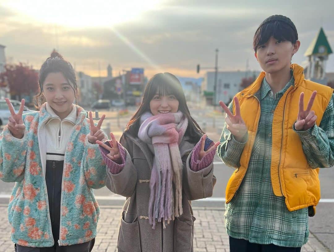 清井咲希さんのインスタグラム写真 - (清井咲希Instagram)「. 悠馬3rd Digital single「ジングル」の MVに出演させていただきました✨  この作品に携われたこととても光栄です！  出演者の皆さん、スタッフの皆さん 本当にありがとうございました！！  冬にピッタリのラブソングとなっております、 是非たくさんお聴きください♫  #悠馬　さん　#コムドット　#ジングル　 #コムドットゆうま　さん　 #コムドットゆうた  さん #濱木琴音　ちゃん #川口柊　さん #清井咲希　#スターダストプロモーション」11月27日 20時36分 - kiyoisaki_official