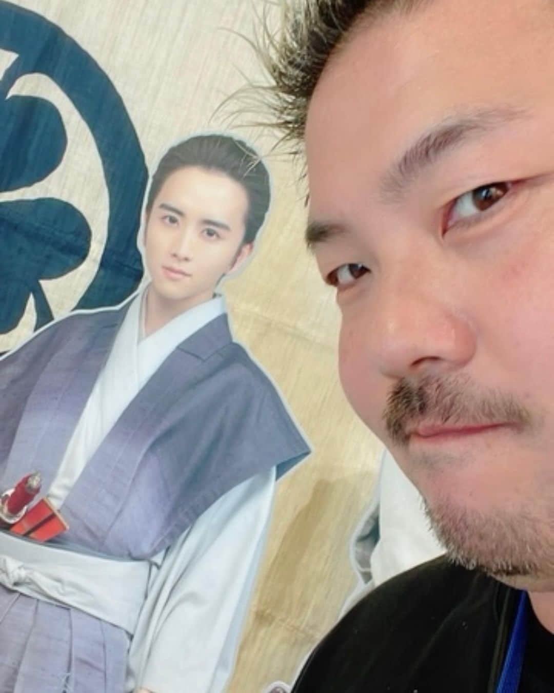 信沢Hitoshiのインスタグラム：「2枚目のやつ、隠し撮りをされたので、仕返しの隠し撮りが1枚目です。」
