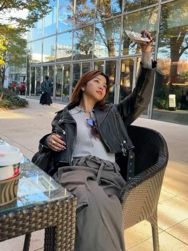 小山はるきのインスタグラム：「🙄🤳🏼」