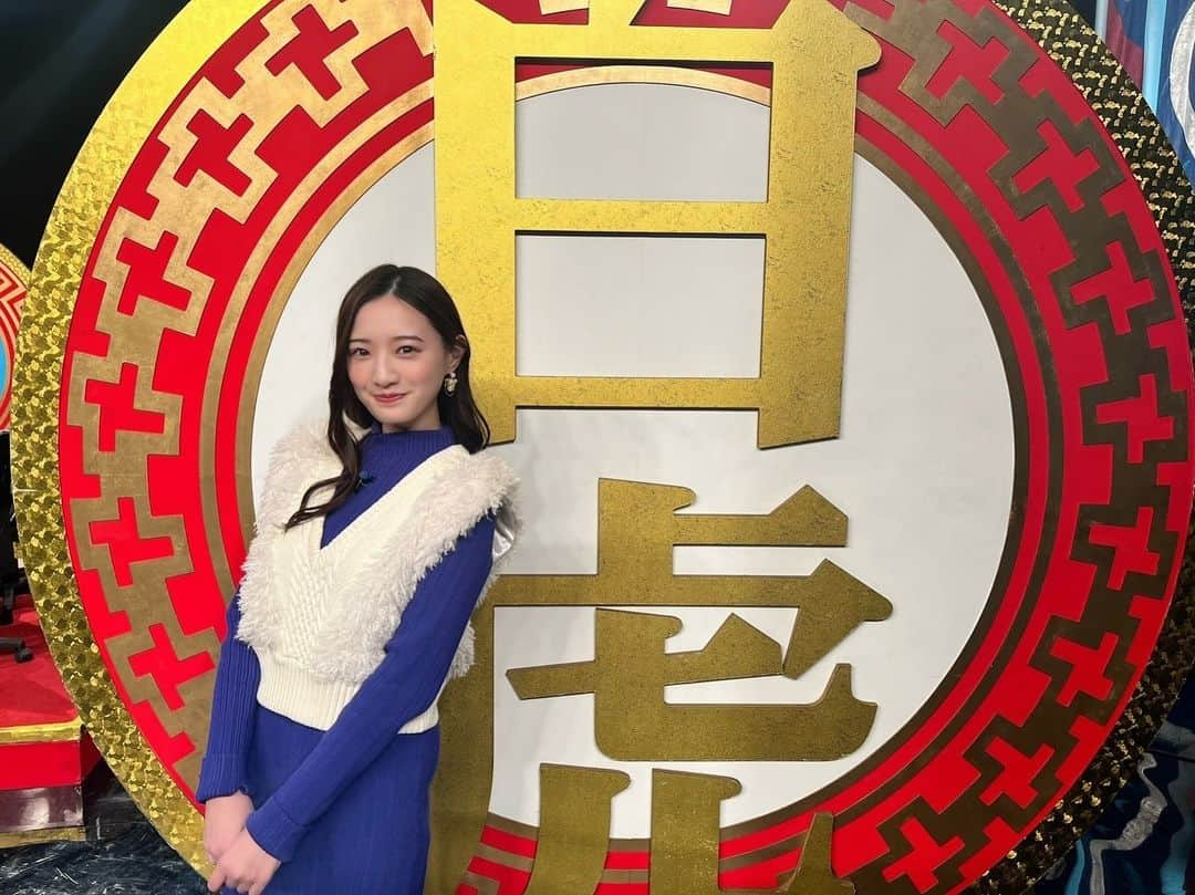 中田花奈のインスタグラム：「金曜日は フジテレビONE「THEわれめDEポン」 で   #瀬川瑛子 さん  #児嶋一哉  さん( #アンジャッシュ )  #鈴木もぐら さん ( #空気階段 ) と対局させてもらいました！  何度かずつお会いしてる方々で 6時間深夜の生放送で 疲れてるはずなのに 楽しかったね〜って自然にお話してました☺️  負けてしまったのは残念だけど 最後の最後まで誰が勝つかわからない展開は 見てて面白かったんじゃないでしょうかー？  われポンルール練習する余裕はまだ無いけど chun.のイベントでいつかやりたいね〜❤️‍🔥   #ガダルカナルタカ   #橘ゆりか  #土田浩翔プロ  #芹沢まりな  #パジャマとりや  #野島卓  #われポン」