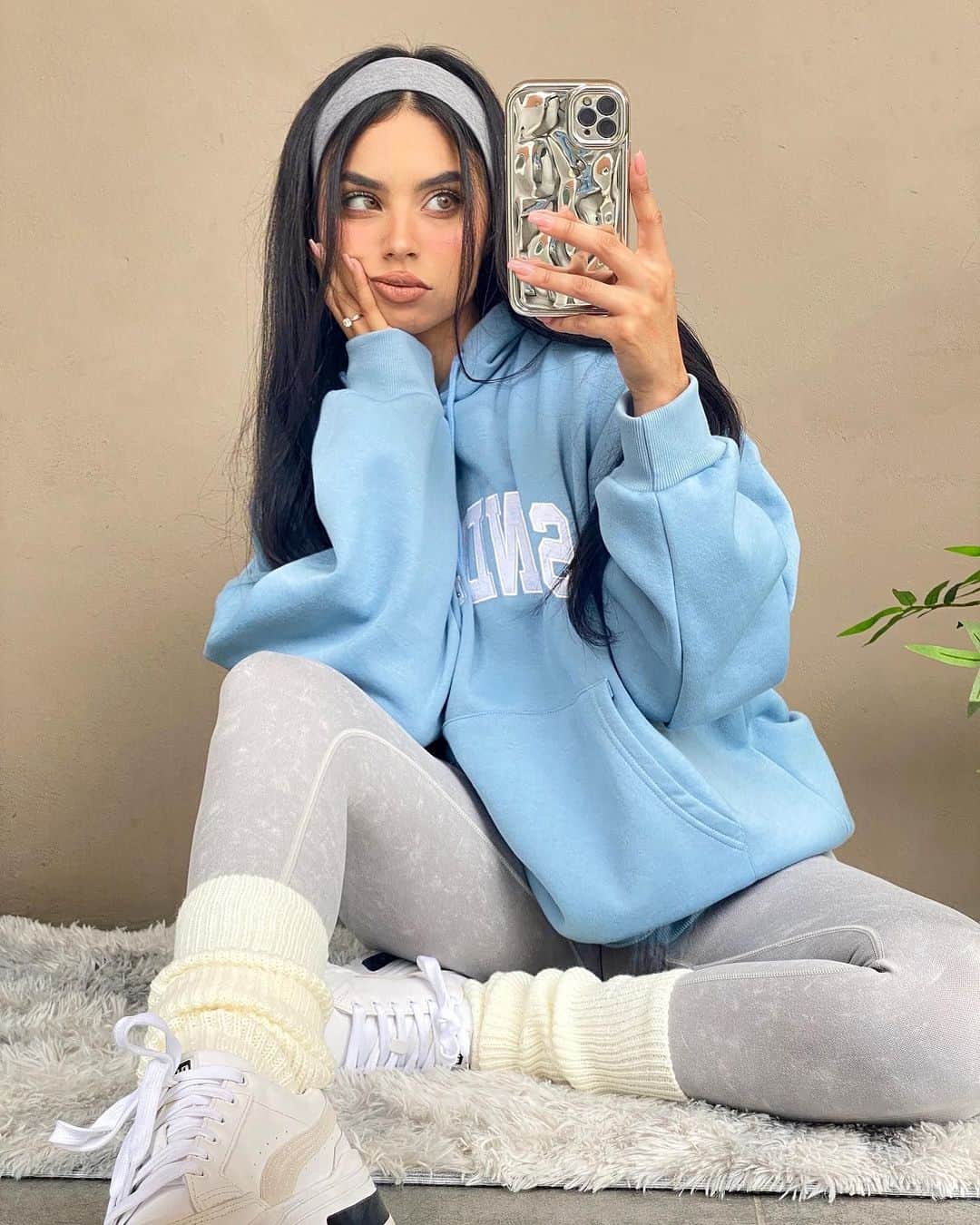 SHEINさんのインスタグラム写真 - (SHEINInstagram)「@isisgomez__ is so bb girl in our baby blue DAZY hoodie 💙😍  🔎 22201626  #SHEIN #SHEINforAll #SHEINstyle #fashion #chic」11月27日 21時00分 - sheinofficial