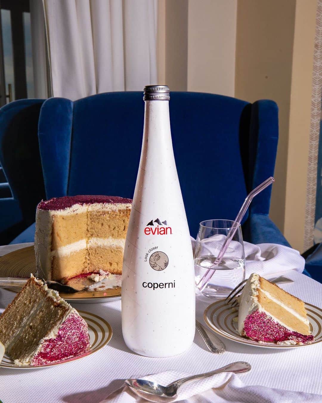 evianのインスタグラム：「Look closer. Discover the beauty from within 💫​  Make your dining experience extra special with the #LimitedEdition evian x @Coperni bottle featuring a constellation detailing the mythological journey of two iconic French brands 💧 ​ ​ Scan the QR code on the bottle to be taken on a voyage where poetry, innovation, movement and life converge. See bio links for purchase details. ​👁💫​  #evianxCoperni #LiveYoung ​#LookCloser ​」