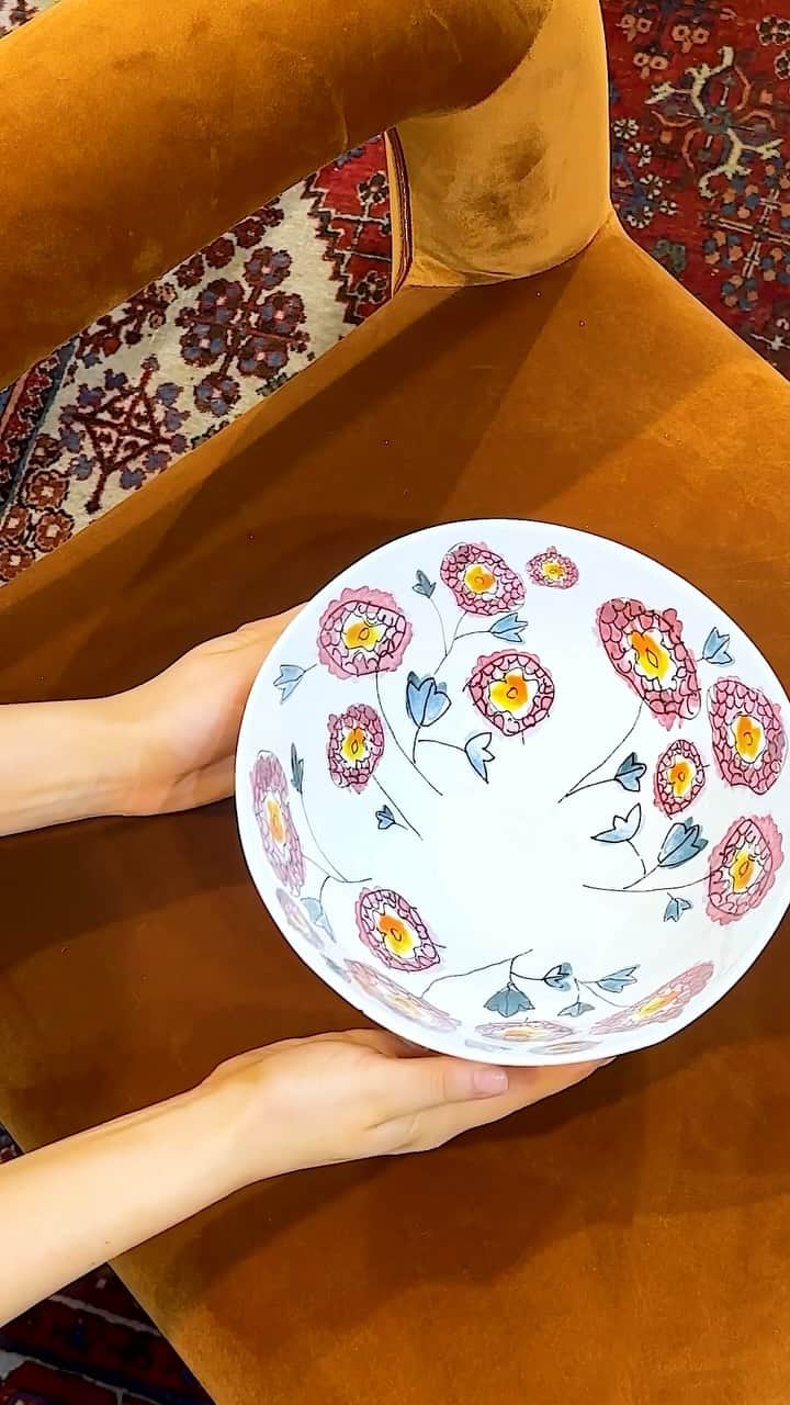 リバティオブロンドンのインスタグラム：「In-store today: @marni’s first tableware collection - in collaboration with @serax_official 💜」