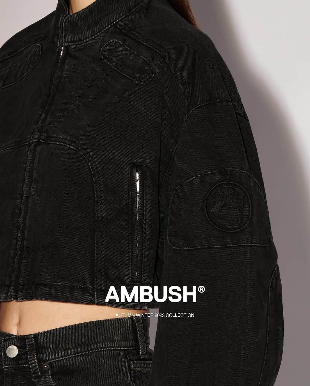 AMBUSHさんのインスタグラム写真 - (AMBUSHInstagram)「Utilitarian bomber jackets with quintessential #AMBUSH belt detail and Cropped moto-jackets are a staple for the AW2023 season.   Find the latest styles at our WEBSHOP and WORKSHOP」11月27日 21時23分 - ambush_official