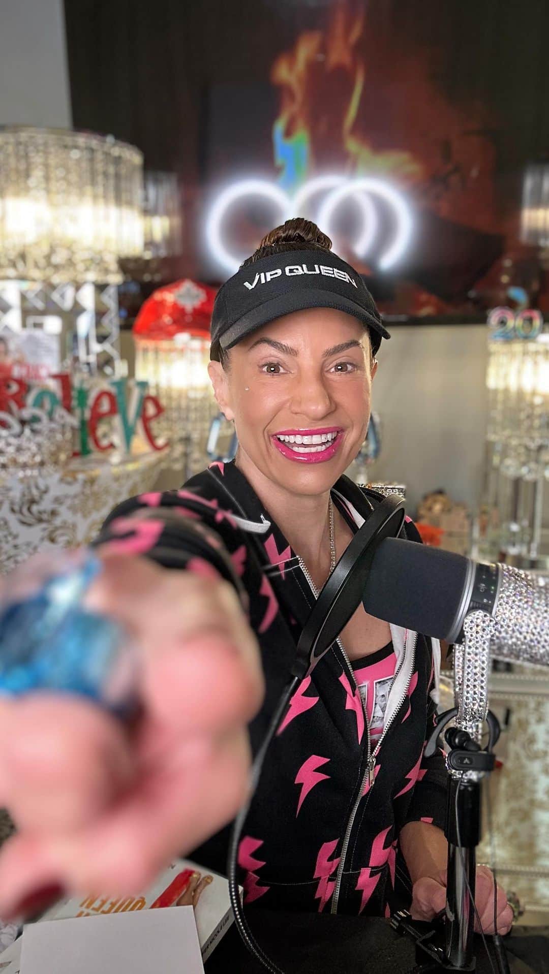 ジェニファー・ニコール・リーのインスタグラム：「🌟 Coach JNL Lit Up Prom Night! 🔥  🎙️ Motivational Speech: Her words are a blowtorch of inspiration! 🚀 #1 Podcast for Rising Up: Elevate your life with every episode! 🤔 Stuck in a Rut? Tune in for that much-needed motivational kick! 🌈 Join Our Coaching Academy: Transform at jnlvipsign-up.com 💪  #CoachJNL #MotivationNation #PodcastLife #RiseUp #JoltedEveryday #LifeTransformation #PositiveVibesOnly #LevelUp #JNLVIP 🚀」