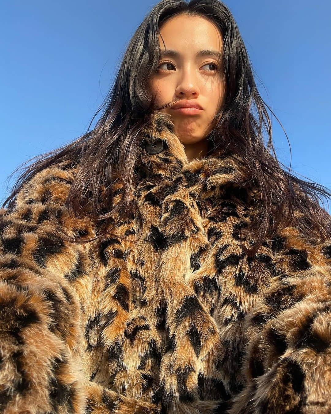 玖瑠実のインスタグラム：「晴天🐆🐆」