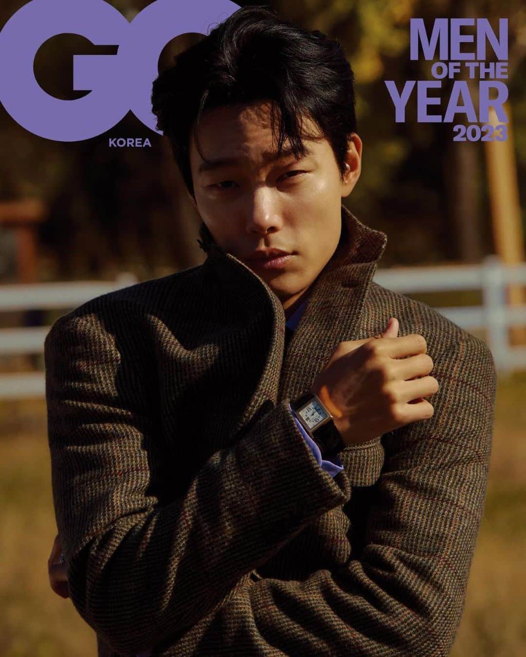 リュ・ジュニョルのインスタグラム：「Man of the year.  @ralphlauren  Photo @ahnjooyoung_  Stylist @hye_young_style Hair @iljung_lee Make up @ansunghee7777  @gq_korea」