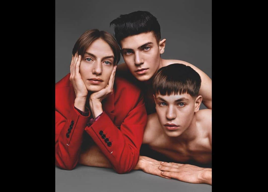 クリスヴァンアッシュさんのインスタグラム写真 - (クリスヴァンアッシュInstagram)「KRIS VAN ASSCHE - 55 COLLECTIONS, p. 392 - 393  BERLUTI FW19 EDITORIAL FOR DOCUMENT JOURNAL SS19 PHOTOGRAPHED BY ALASDAIR MCLELLAN.   ART DIRECTION @mmparisdotcom  PUBLISHER @lannoopublishers   Link in bio  #krisvanassche #kris_van_assche」11月27日 21時44分 - kris_van_assche