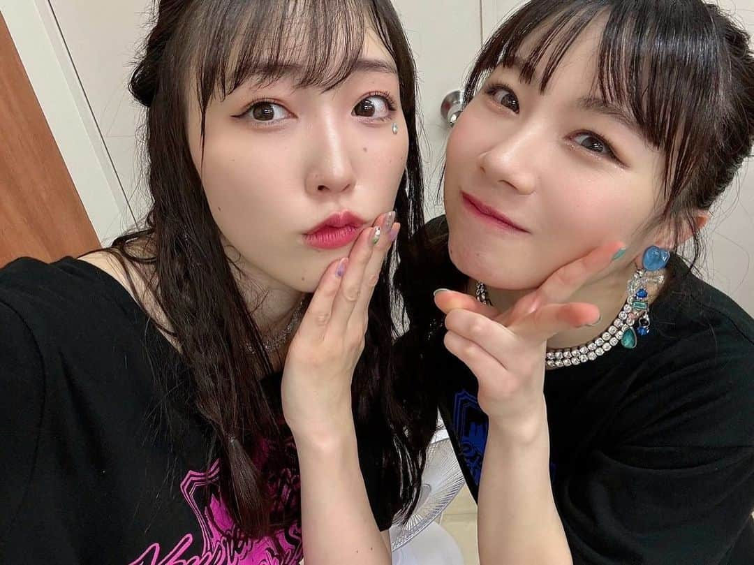 石田亜佑美さんのインスタグラム写真 - (石田亜佑美Instagram)「🩷     どシンプルにこのツアー終わっちゃうの寂しい！！！ でも早くみんなには会いたい！！！       #明日 #明後日 #横浜アリーナ #ツアーファイナル  #neverendingshineshow  #モーニング娘23 #morningmusume23 #譜久村聖 さん #石田亜佑美 #あゆみずき」11月27日 21時48分 - ayumi_ishida.official