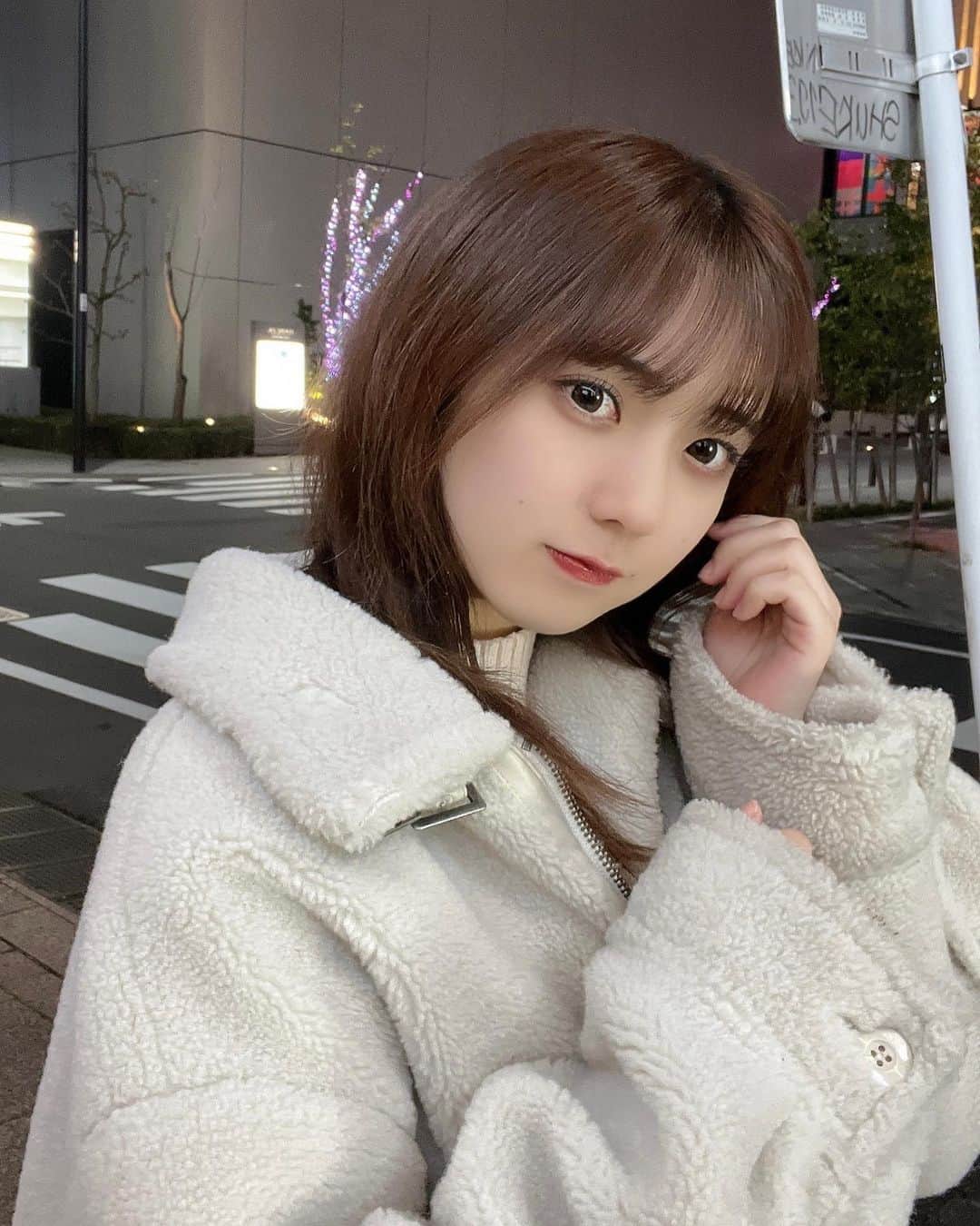 梅原麻緒さんのインスタグラム写真 - (梅原麻緒Instagram)「レッスン終わりで髪ボサボサです🥲 早くみんなに会いたいな」11月27日 21時58分 - teratera_mao