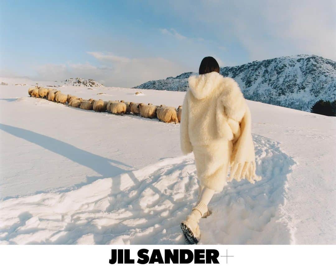 ジルサンダーのインスタグラム：「#JILSANDER Fall/Winter 2023 JILSANDER+ Collection Norway, March 2023 @nikkimcclarron  Now available online and in selected stores #JilSanderbyLucieandLukeMeier」