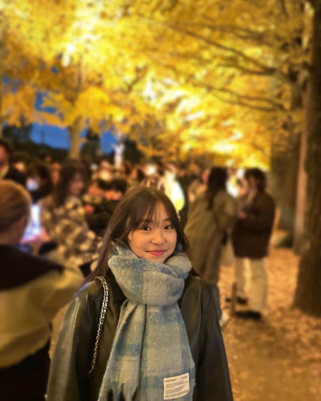 新井美羽さんのインスタグラム写真 - (新井美羽Instagram)「🍁🍂  #新井美羽 #トップコート」11月27日 22時07分 - miu_arai_official