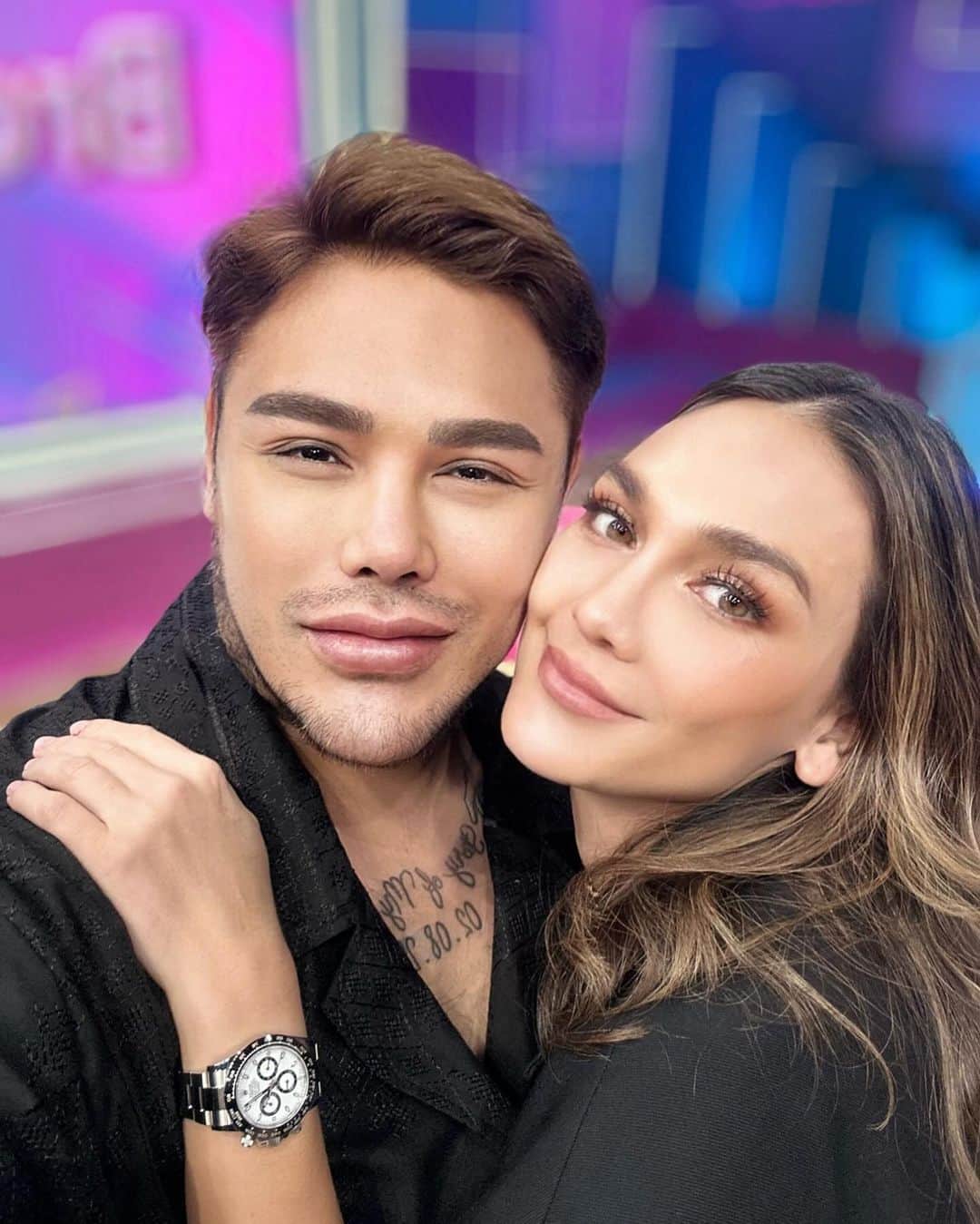 Ivan Gunawanのインスタグラム：「Ketemu  Pemain  film  Hantu  @lunamaya ❤️❤️❤️」