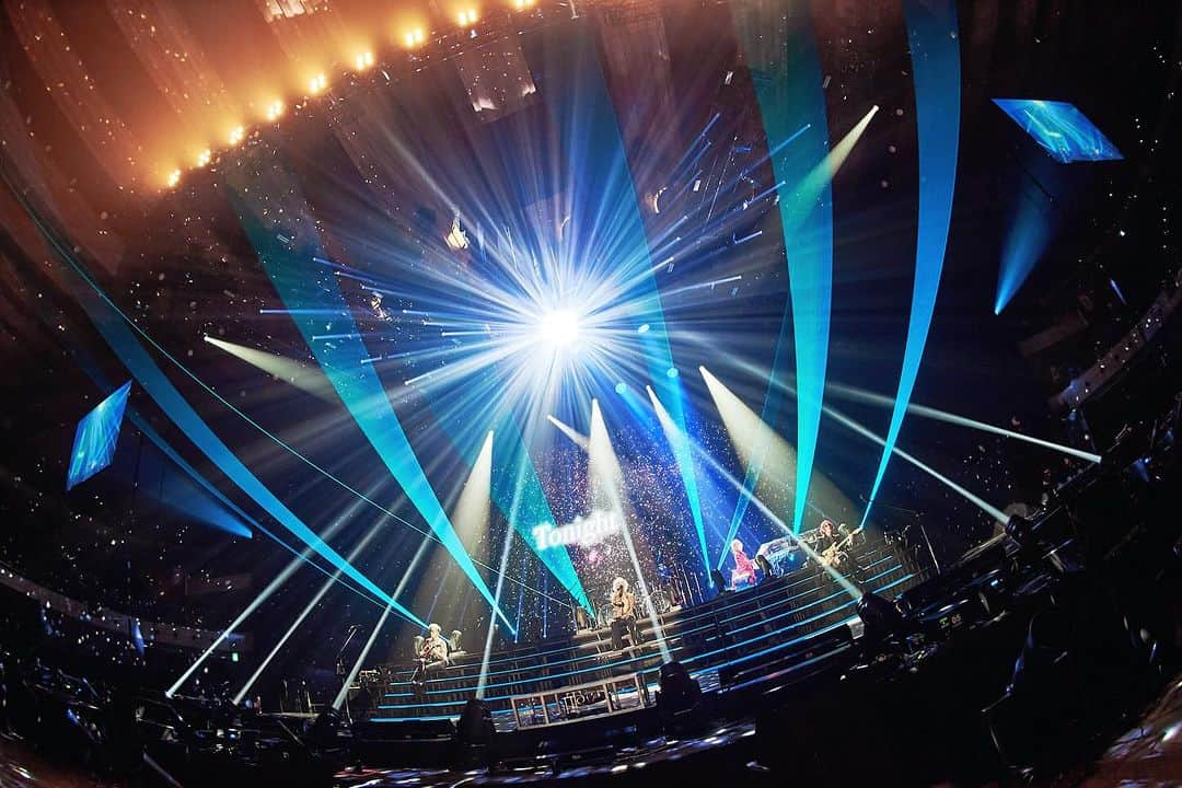 SUGIZOさんのインスタグラム写真 - (SUGIZOInstagram)「In THE LAST ROCKSTARS @ ARIAKE ARENA.  Photo by Keiko TANABE.  #THELASTROCKSTARS #TLRS #YOSHIKI #HYDE #SUGIZO #MIYAVI」11月27日 22時11分 - sugizo_official