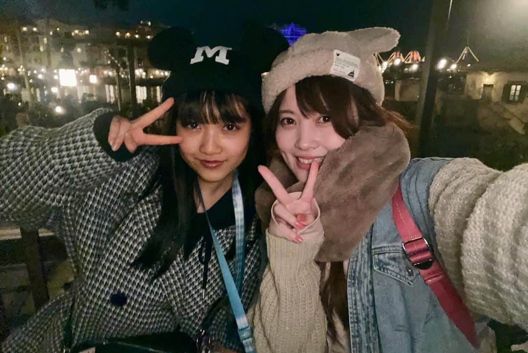 山崎玲奈さんのインスタグラム写真 - (山崎玲奈Instagram)「Disney Sea🐭🌏🌋🧜‍♀️💕 ・ ・  #ディズニー  #ディズニーシー  #disney  #ミッキー   #ディズニーだいすき 😍」11月27日 22時18分 - renayamasaki07