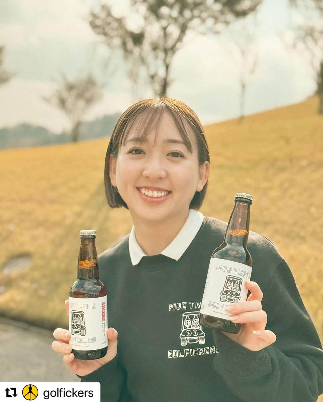 冨沢ノボルさんのインスタグラム写真 - (冨沢ノボルInstagram)「🖤🖤🖤  #Repost @golfickers with @use.repost ・・・ 〈お知らせ〉少し早いですが…今年も皆さま、お疲れ様でした！…ということで、フォロワー参加型『忘年会(オフ会？)』を開催したいと思います！学芸大にあるクラフトビールBAR『FIVE TREES』でアヒル達と一緒に乾杯しましょう！『忘年会』限定コラボグッズもご用意してますので、お見逃しなく！  皆さまの参加を心よりお待ちしております。  12月1日(金)〜12月2日(土) Golfickers x FIVE TREES コラボ忘年会！！ [場所] FIVE TREES 東京都目黒区中央町2丁目35−15  ⛳️12月1日(金) 14:00〜22:00 アイテム販売 18:00〜22:00 忘年会  DJタイムテーブル 18:00～19:30　DJ KASEP 19:30～20:30　ドリル月本 & DABOTORY 20:30～22:00　DJ🌸花見  ⛳️12月2日(土) 14:00〜22:00 アイテム販売  〈🎁プレゼント企画〉当日、Golfickersのウエアもしくはキャップを着用して来店すると、先着で『Golfickers Tour Tee』をプレゼントします！アタリが出るとマーカー贈呈！(無くなり次第終了)  ⚠️パーティーは12/1(金)のみです。  ⚠️会場限定コラボ商品…スウェット、Tシャツ、マーカー、ネームタグなど…ネットでの販売予定はございません。  ⚠️ご購入の際は、クラフトビールまたはソフトドリンクをご注文いただいた際にお渡しするステッカーのご提示をお願いいたします。  ⚠️お1人様各アイテムにつき1点までとさせていただきます。  ⚠️ネームタグへのネーム入れサービスはおこなっておりません。  #健康優良ゴルフ中年  #golfickers #ゴルフィッカーズ #軟式ゴルフ部 #みにくいアヒルの子」11月27日 22時13分 - noboruok