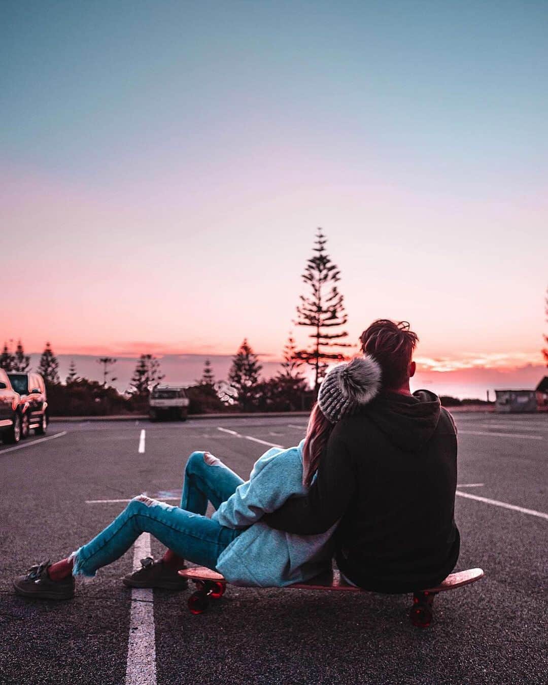 Amanda Biskのインスタグラム：「HAPPY BIRTHDAY to the love of my life ✨ @adam.m.dunne ❤️  This life is a roller coaster 🎢 but I wouldn’t want to sit next to anyone else for the ride 🥰 I’ve got your back, and I always know you have mine 💪🏼  Keep being the amazing soul you are ✨ always the life of the party, the jokester, passionate about living every moment, but most importantly you love your special people with everything you have 🤍   I love you endlessly 💫  xx」