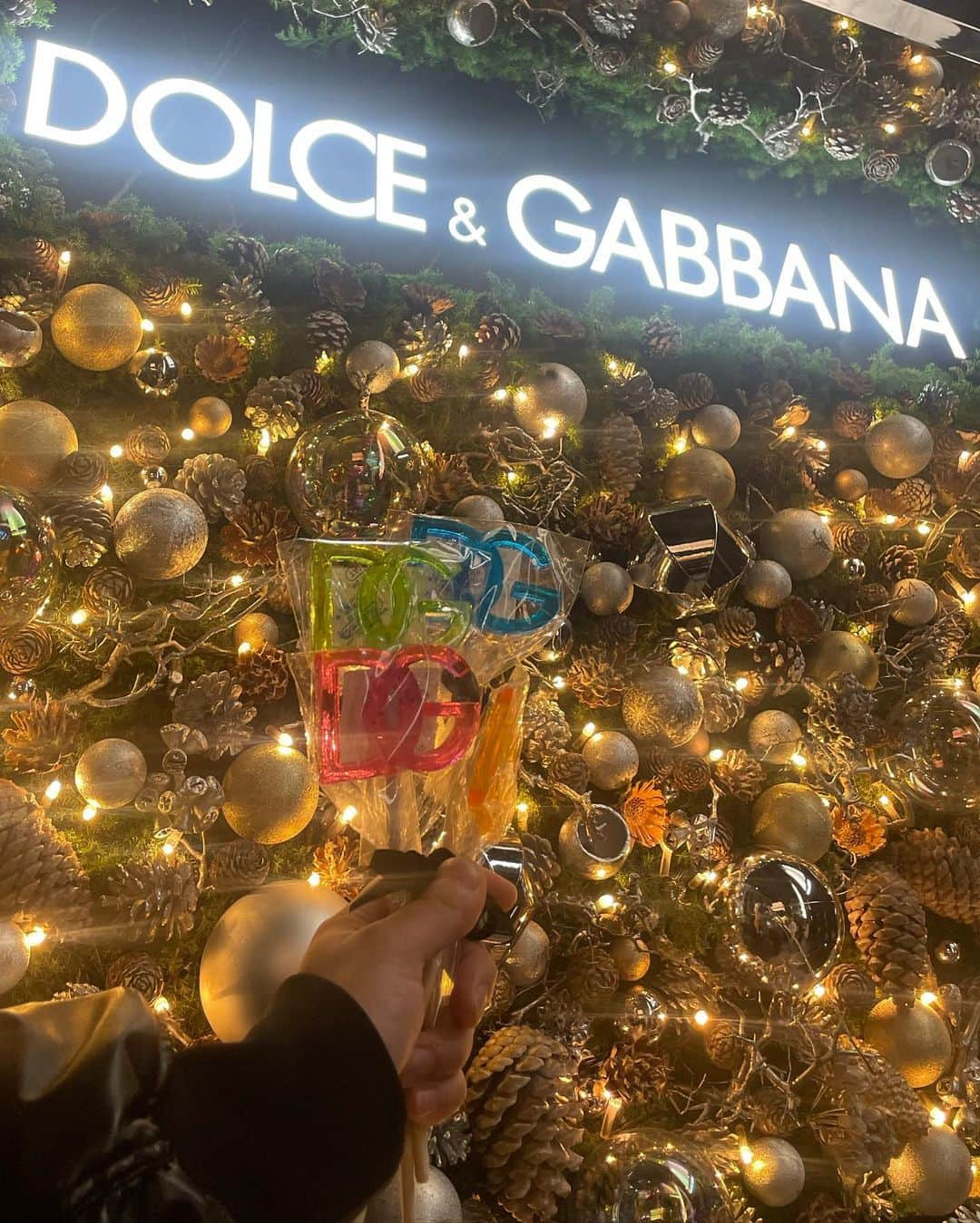 奈良裕也さんのインスタグラム写真 - (奈良裕也Instagram)「DOLCE & GABBANA HOLIDAY PARTY✨🎄❤️ 剛メンといってきたよん　年末感かんじてきた☺️ #DolceGabbana #DGHolidays #ドルチェガッバーナ #DGホリデー #PR」11月27日 22時23分 - yuyanara