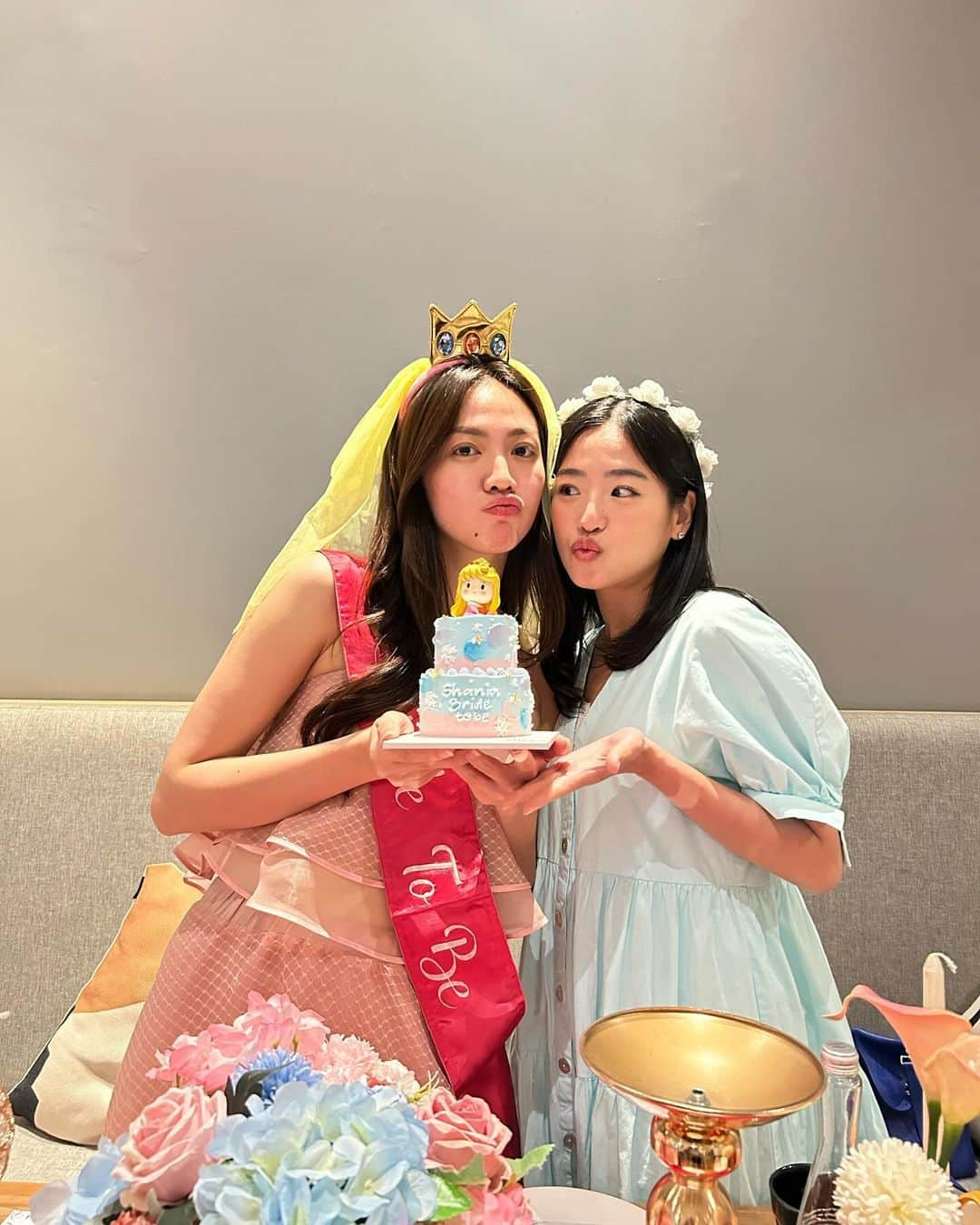 仲川遥香さんのインスタグラム写真 - (仲川遥香Instagram)「bridal shower shania💍 Selalu aku sayang sama Shania , semoga nikahan nya lancar ya🥰❤️  #indonesia #bridalshower #ブライダルシャワー #結婚式準備 #ジャカルタ生活 #元JKT48 #一期生　#仲川遥香」11月27日 22時25分 - haruuuu_chan