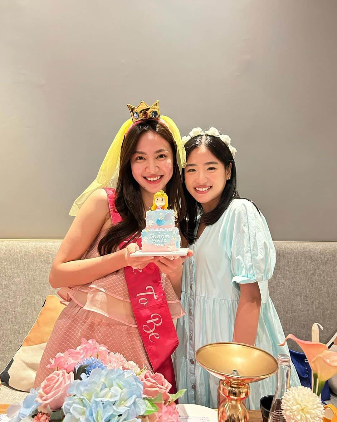 仲川遥香のインスタグラム：「bridal shower shania💍 Selalu aku sayang sama Shania , semoga nikahan nya lancar ya🥰❤️  #indonesia #bridalshower #ブライダルシャワー #結婚式準備 #ジャカルタ生活 #元JKT48 #一期生　#仲川遥香」