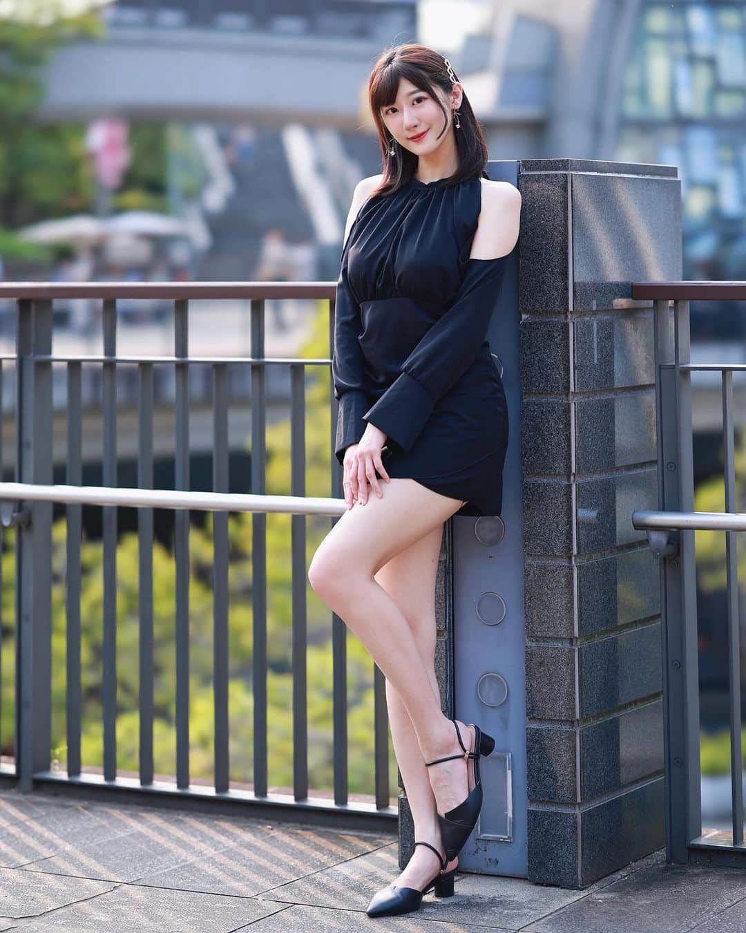 茉晶のインスタグラム：「翻到一張今年三月的庫存 那時候還是短髮👩🏻  📷 @point899」