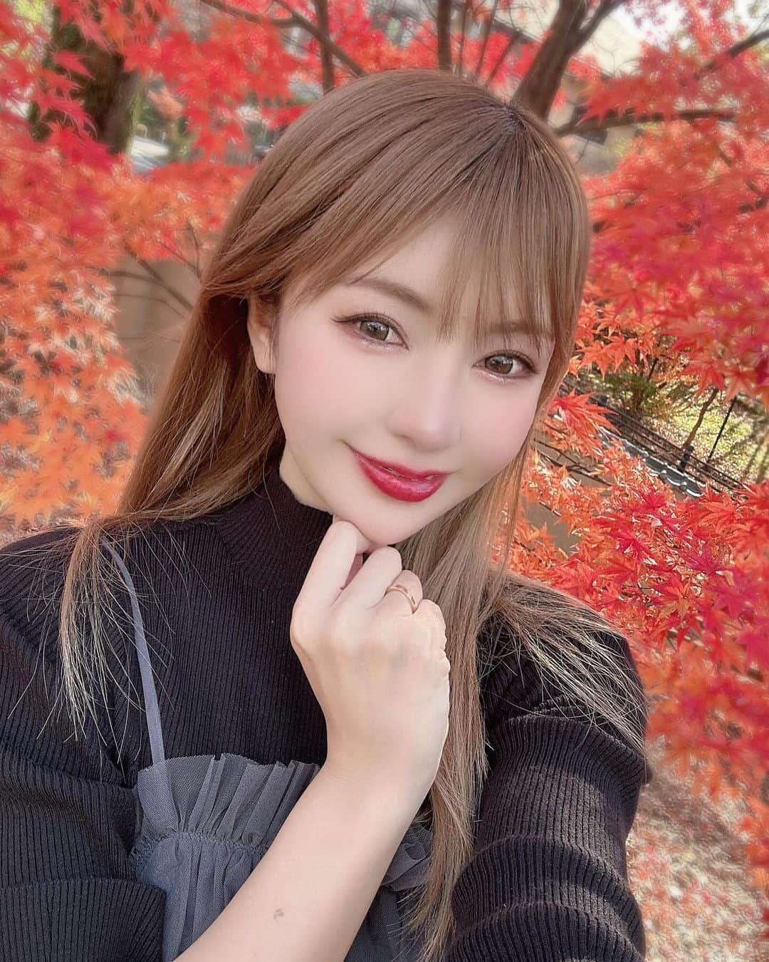 滝沢いおりさんのインスタグラム写真 - (滝沢いおりInstagram)「紅葉🍁 #おやすみグラビア #紅葉 #紅葉デート」11月27日 22時41分 - takizawaiorir