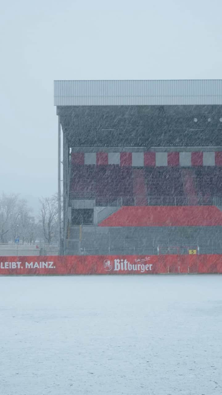 1.FSVマインツ05のインスタグラム：「❄️☃️ Winterwonderland ❄️☃️  #Mainz05」