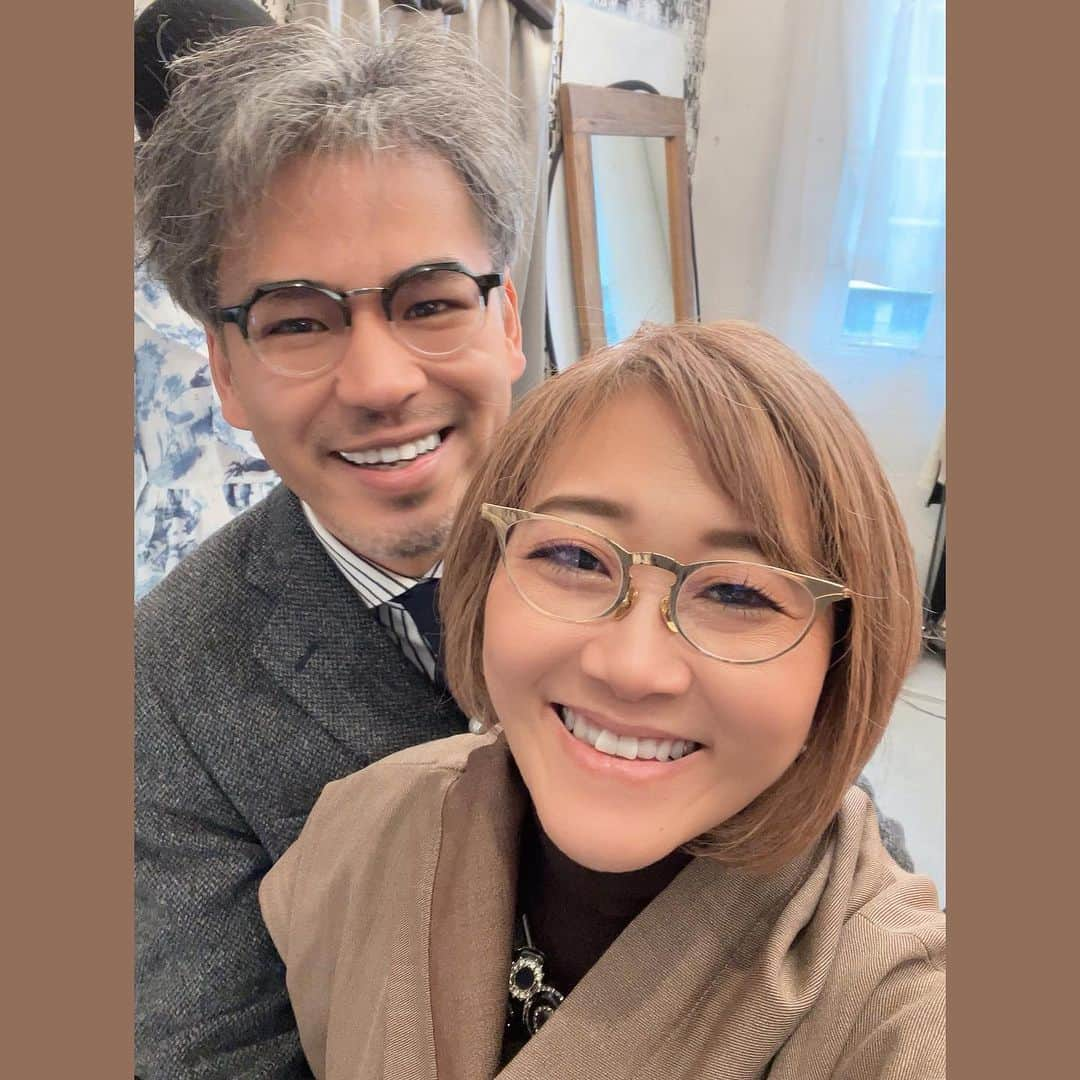 浅野千絵さんのインスタグラム写真 - (浅野千絵Instagram)「11月27日 7回目の結婚記念日  お互い白髪も増えてますが 毎日2人でお仕事に 取り組めること  そして 美味しい周作ご飯を 頂けたり  共に学びを得たり 旅行に行けたり  楽しい一年でした！！  8年目も ケラケラ笑いながら 楽しく過ごしたいです！！！  周作さん いつも本当に！！！！ 色々ありがとう♡  #結婚記念日 #7年目  #いつもありがとう #感謝の日」11月27日 23時01分 - asanochie