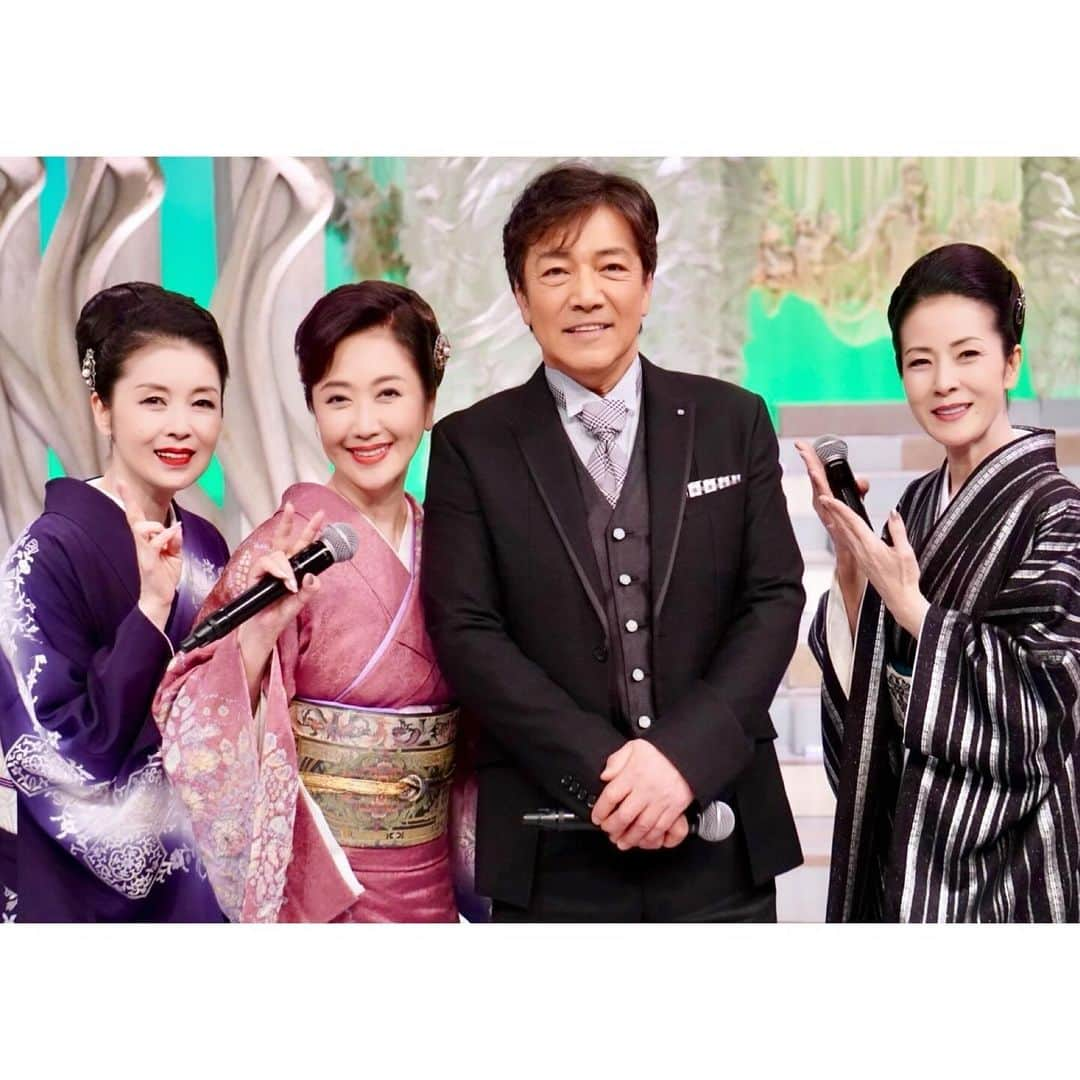 伍代夏子のインスタグラム：「今日はBS朝日「人生、歌がある」の収録📺 久しぶりに3人が揃いました🤗 放送日は後日お知らせいたしますね〜😉 #人生歌がある #野口五郎 さん #藤澤ノリマサ さん #小柳ルミ子 さん #クミコ さん #藤あや子 さん #坂本冬美 さん #伍代夏子」