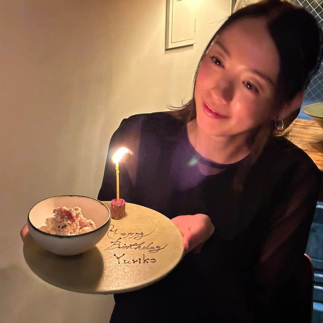 上原歩さんのインスタグラム写真 - (上原歩Instagram)「* 💖💖💖💖🎁  Nothing's gonna change we world. But we keep changing.  お誕生日おめでとう💕 変わらない場所と変わり続ける私の大切な人👧🏻たち👭🏻 どんどんぴゅあになるゆりたま。だいすきよ✌️HBDぴーす。🎾  ・ __________________________________________  #love #life #loveislove #best #friends #hbd #makeawish」11月27日 23時21分 - ayumiuehara