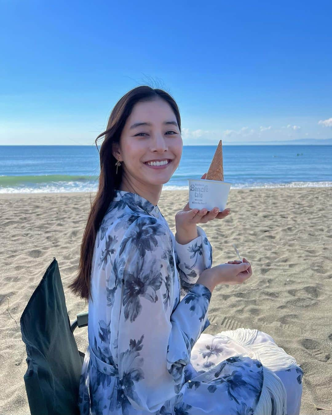 新木優子さんのインスタグラム写真 - (新木優子Instagram)「"単身花日"先日第7話放送でした‼︎ 7話のオフショットを📷 見逃した方はTVerでも見られるので、ぜひチェックしてください！  来週は最終話に向けて色々な謎が解けていきます☺️ お楽しみに♪」11月27日 23時30分 - yuuuuukko_