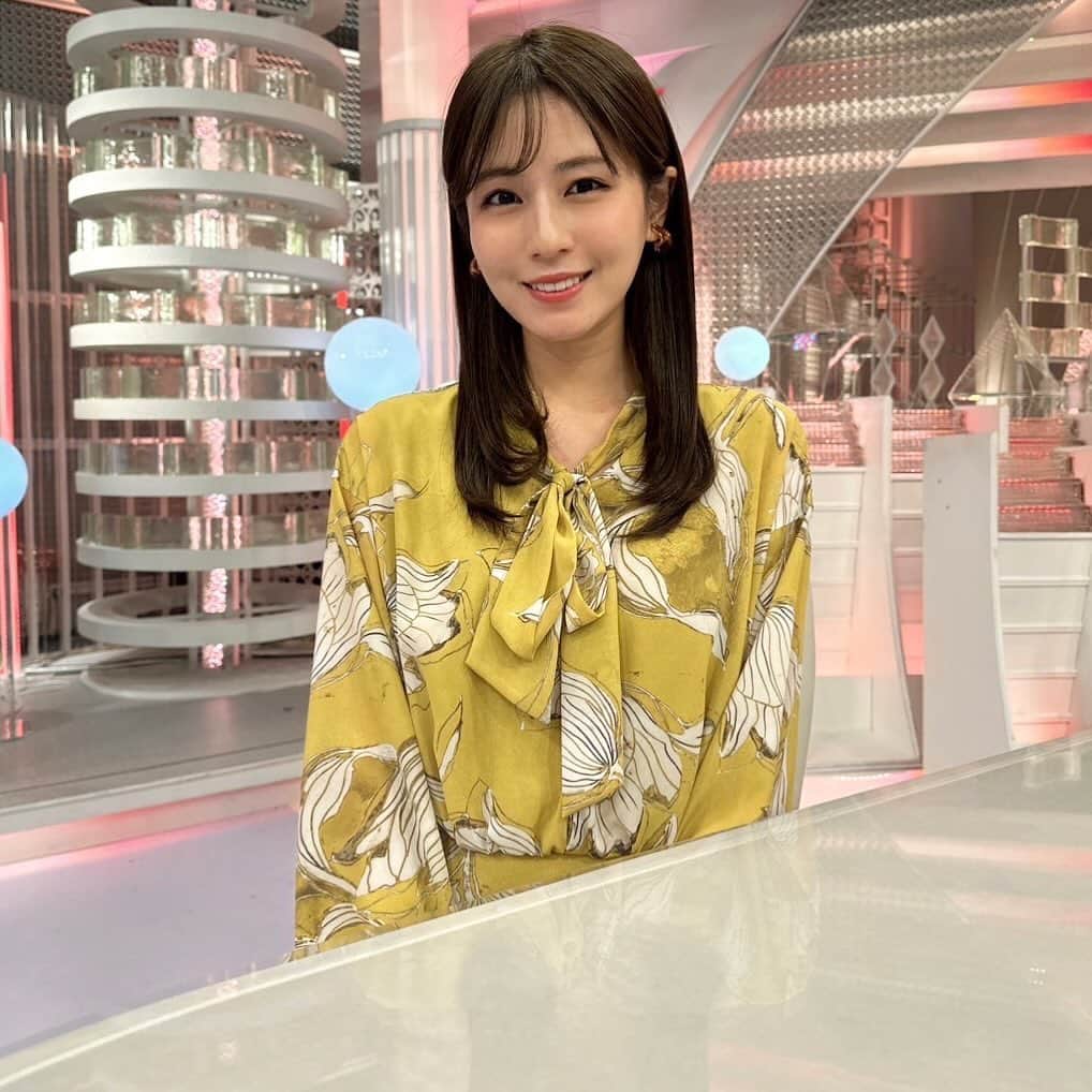 フジテレビ「THE NEWS α」のインスタグラム：「. こんばんは🌙 今夜も23時40分〜の放送です✨  今週も1日1日を丁寧に、楽しみながら頑張りましょう！  きょうのコメンテーター #崔真淑 さん @masumi_sai   #livenewsα #ライブニュースα #フジテレビ #fujitv #ニュース #堤礼実 #海老原優香 #今湊敬樹 #上中勇樹 #松﨑涼佳」
