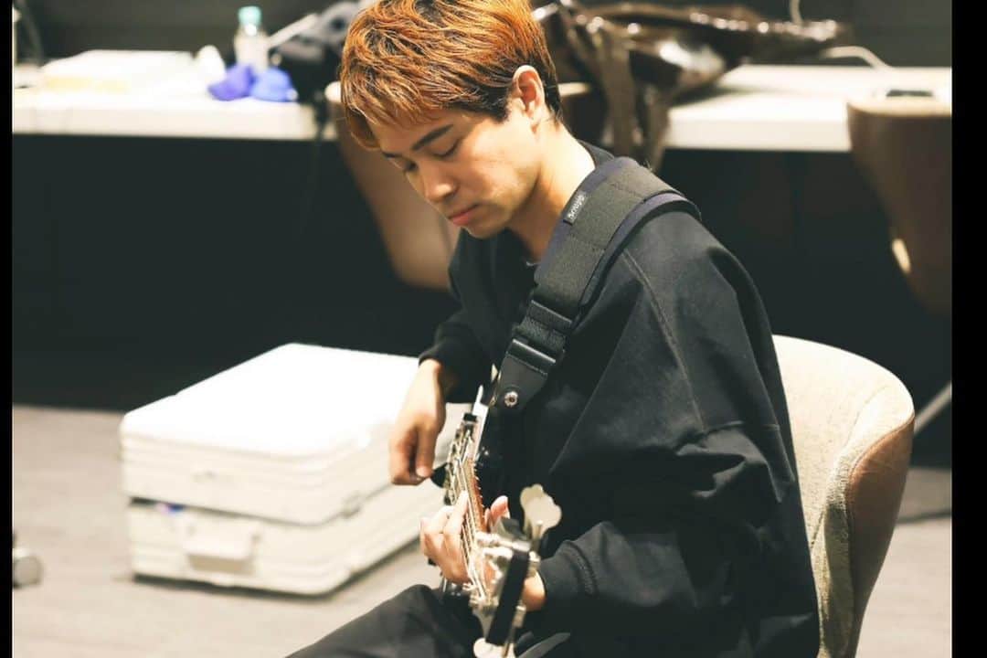 三原康司さんのインスタグラム写真 - (三原康司Instagram)「11/25(土)神奈川 KT Zepp Yokohama FREDERHYTHM TOUR 2023-2024 " WELL 噛 ONE “　DAY 1  📷 by @mori_came」11月28日 10時34分 - miharakoji