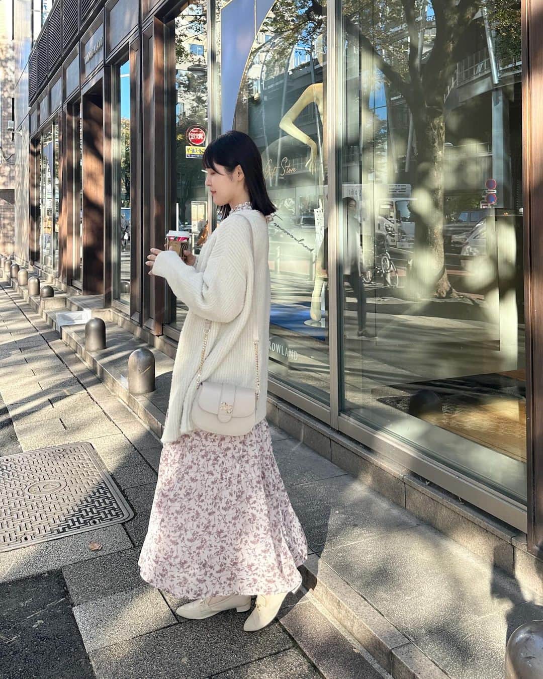 AnMILLEさんのインスタグラム写真 - (AnMILLEInstagram)「winter collection new item ㅤㅤㅤㅤㅤㅤㅤㅤㅤㅤㅤㅤㅤ #フレアカラーフラワーOP ¥11,800 ㅤㅤㅤㅤㅤㅤㅤㅤㅤㅤㅤㅤㅤ @haruuuu_227 160cm ㅤㅤㅤㅤㅤㅤㅤㅤㅤㅤㅤㅤㅤ #アンミール #anmille」11月28日 9時07分 - anmille.official