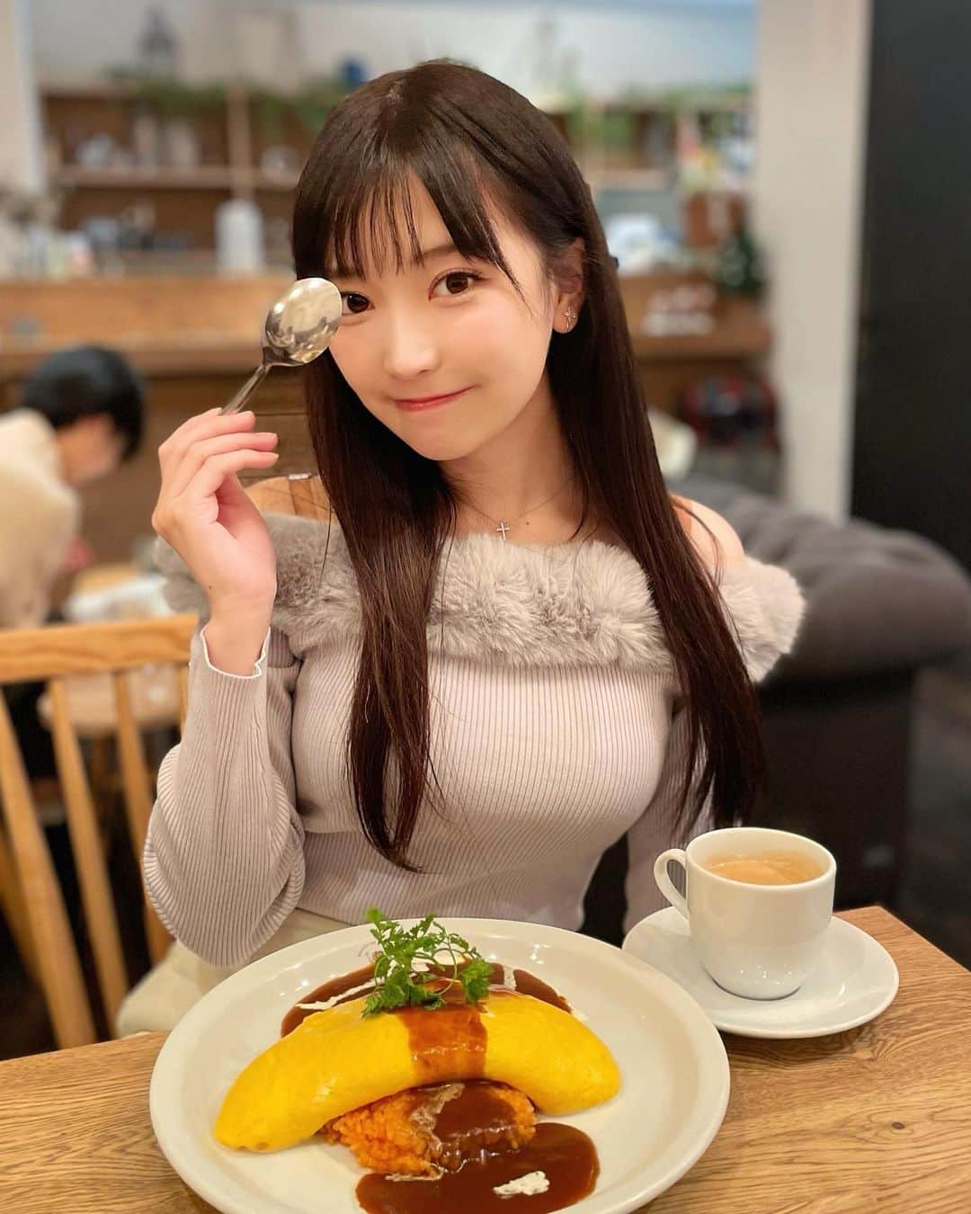 吉沢朱音のグルメインスタ