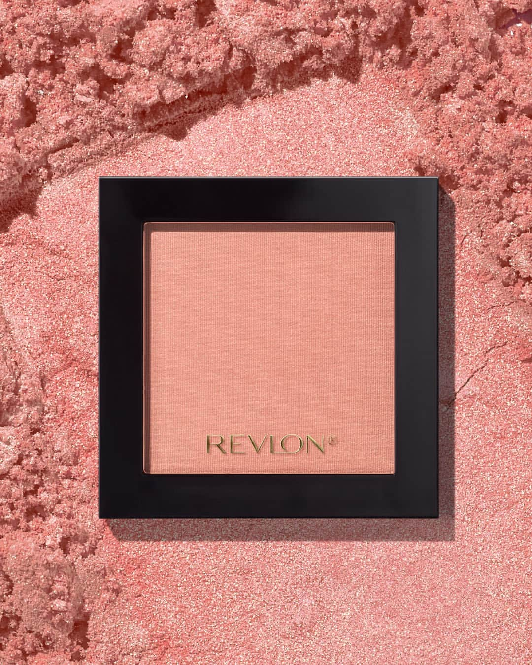 Revlonのインスタグラム：「Glow big or go home ✨  Shown: #Revlon Powder Blush in Apricute (028)」