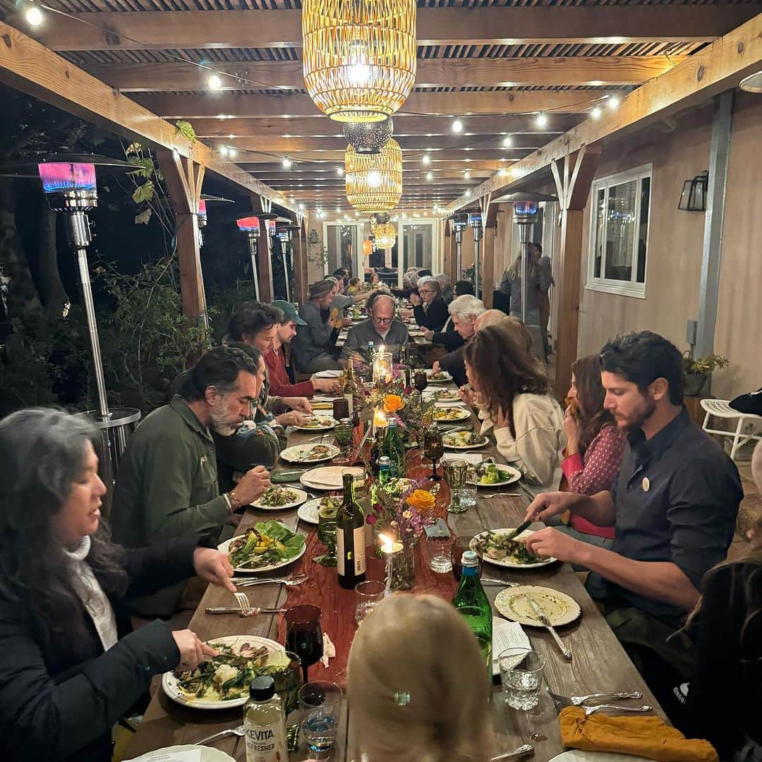 イアン・サマーホルダーさんのインスタグラム写真 - (イアン・サマーホルダーInstagram)「What an honor. We got to spend the evening with the LEGEND Hawk Koch (the rad guy in the middle) and his amazing other half Molly. Talking about @commongroundfilm and how this is the most important story of our time. Literally. It was a dream. What a beautiful day at @bigpictureranch   It’s people like Hawk that have given so many the opportunity to live their dreams, and it’s people like Hawk who shine such a bright light, they illuminate a path for so many of us to find our path… As one of Hollywood’s most powerful, prolific, and respected producers AND as the former powerhouse head of the Academy of Motion Pictures Arts and Sciences ( @theacademy) aka the OSCARS he has such insight to how story can move people. His stories are simply the incredible. His heart is the size of an endless ocean.  Thank you for your time Hawk and Molly. I can’t wait to conspire to make such incredible change the world needs right now. My family and our whole @commongroudfilm team beams so bright with gratitude and possibilities.   @commongroundfilm is in select theaters around the country-FOLLOW us and help us on this incredible journey to heal our planet, rebuild middle America, stabilize our climate and save the future for our children. The film will also be playing in Encino California at the Laemmle starting very soon I will get you the details! Thank you @beccatickell and @joshtickell for creating such an amazing space and bringing us all together 🙏  Love, Ian」11月28日 9時59分 - iansomerhalder