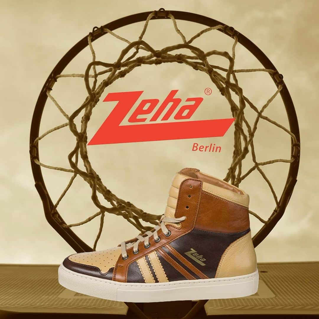 ツェハさんのインスタグラム写真 - (ツェハInstagram)「New Collection !!! BASKETBALLER Retro Sneakers 👟 Der Basketballer ist die perfekte Kombination aus sportlich und chic. Inspiriert von alten Zeha-Handball- und -Volleyballschuhen entstand der Basketballer mit seiner charakteristischen knöchelhohen Silhouette und der hellen Gummischalensohle.  Handgefertigt in Portugal. #zehaberlin #sneakers #white #whitesneakers #basketball 🤩🏀 #winter #basket #brown  #beige  #retro #pallacanestro #vintage #heritage #retrosneakers #basketball #berlin #people #heritage #handmade #shoes #leather #leathersneakers #germanbrand #zeha #berlin #zehaberlin #mensfashion #pallacanestro」11月28日 1時40分 - zehaberlin