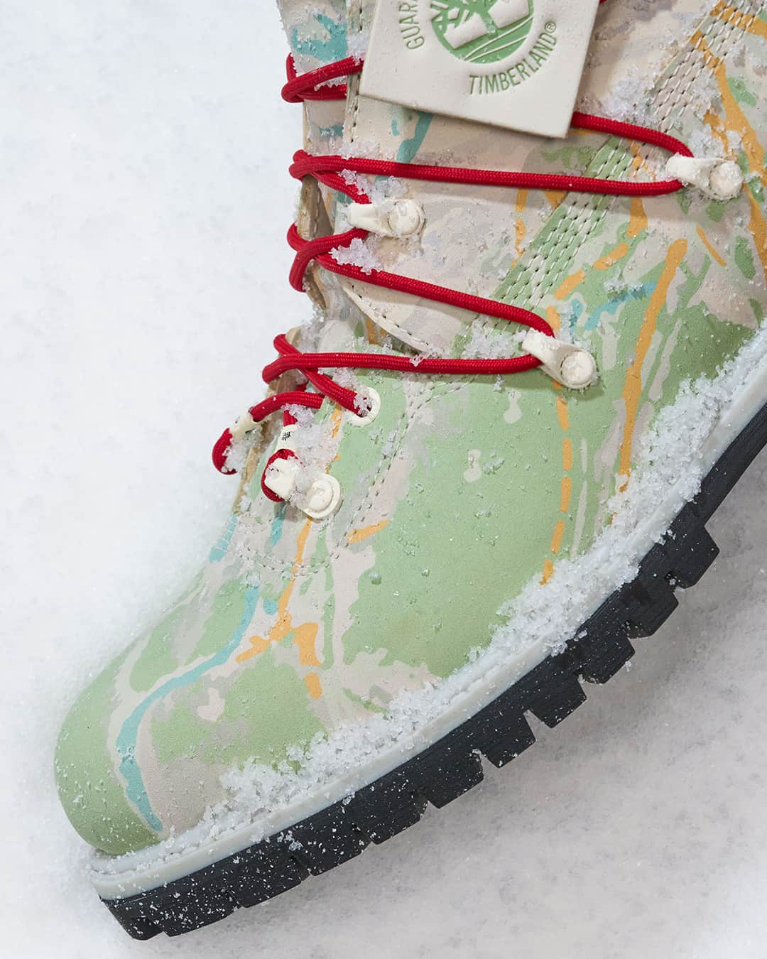 ティンバーランドさんのインスタグラム写真 - (ティンバーランドInstagram)「Step out cool in any weather. 🫡  The men’s ‘Ski School’ Timberland® Premium 6-inch Waterproof Boot features a unique vintage trail map inspired upper and an anti-fatigue footbed to help you stay comfortable in style.  Available now.  #Timberland  #BuiltForTheBold #Holiday」11月28日 1時55分 - timberland