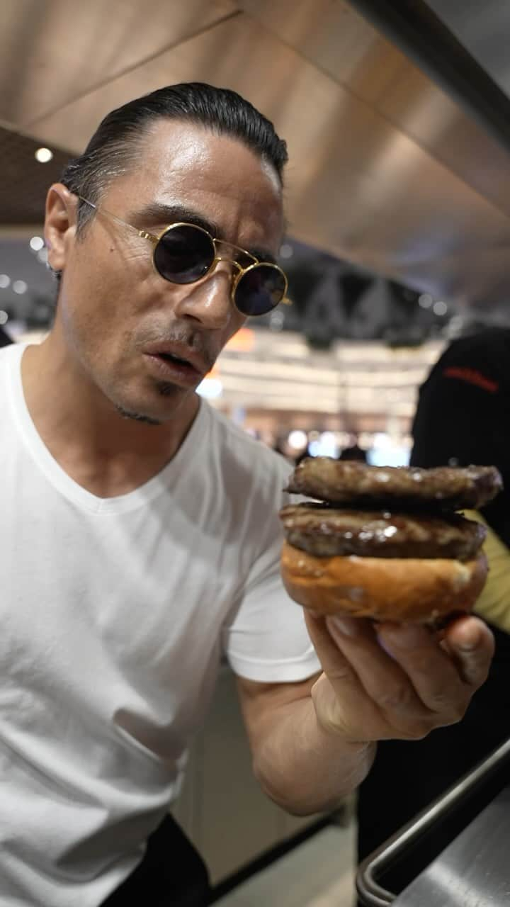 Saltbae（ヌスラット・ガネーシュ）のインスタグラム