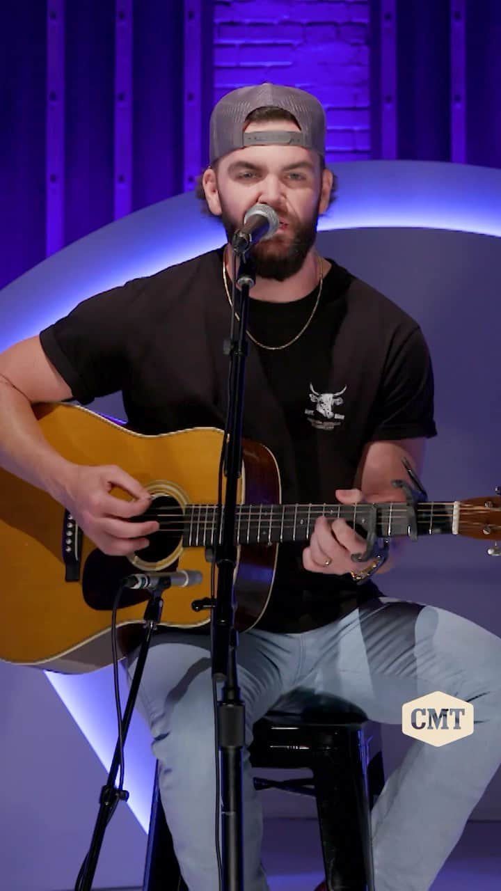 カントリー・ミュージック・テレビジョンのインスタグラム：「As if we couldn’t LOVE this song anymore 🥰  @dylanscottcountry earns the No. 1 spot on the charts this week with “Can’t Have Mine”! #CMTStudioSessions」