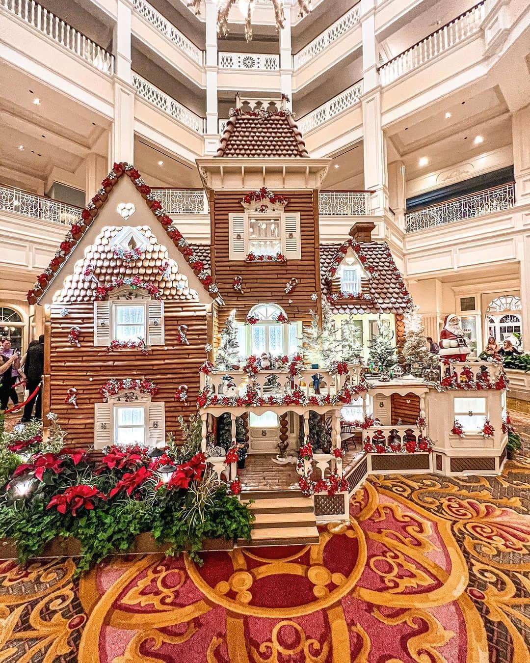 Walt Disney Worldのインスタグラム：「Add a little bit of...spice. Drop a 🤎 if you love the gingerbread displays found across the Disney Resort hotels at #WaltDisneyWorld as much as we do! (📸: @delightfully_enchanted, @twm.photography, & @donnalynn7292)」