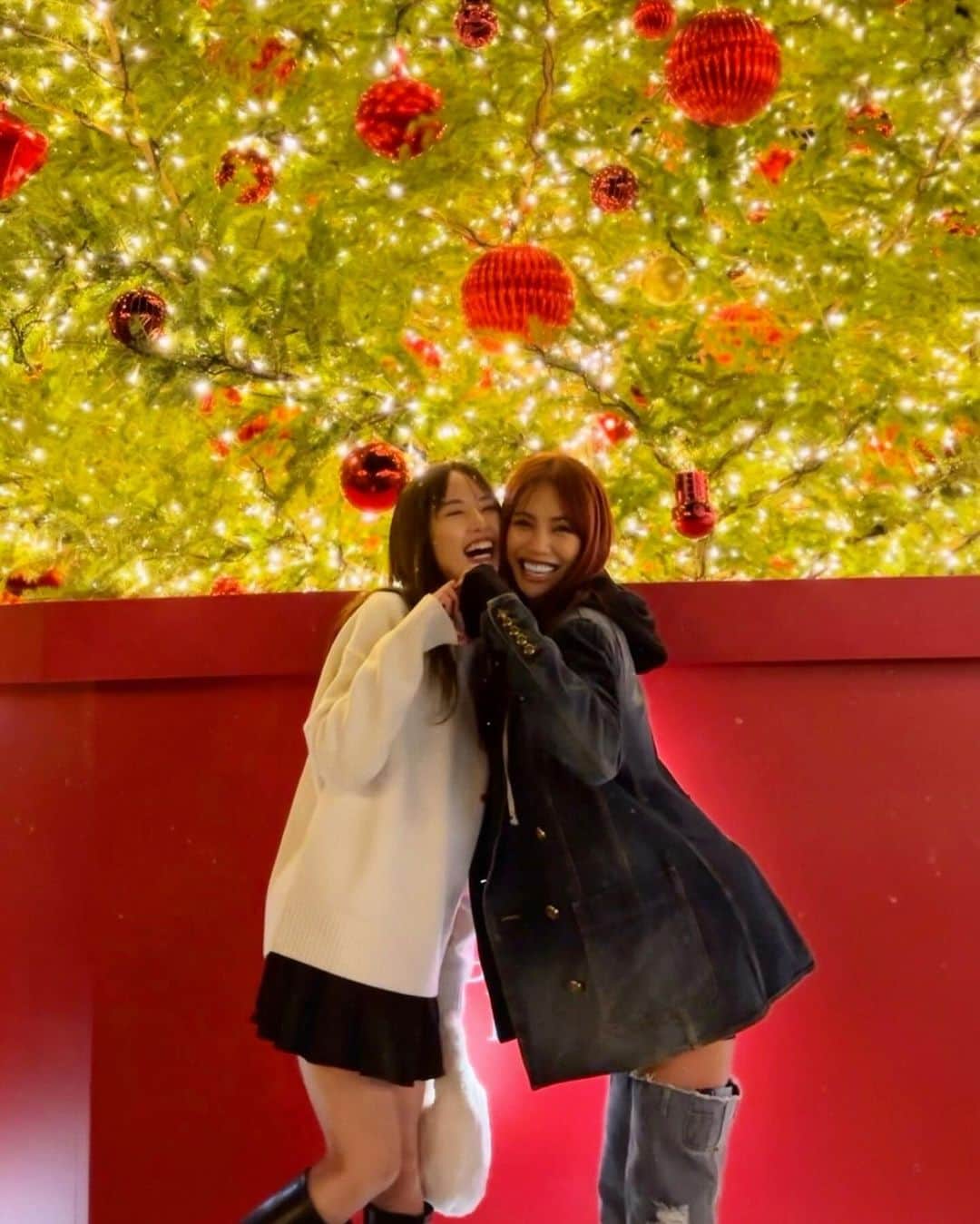 丹野珠里さんのインスタグラム写真 - (丹野珠里Instagram)「今年もガーデンプレイス綺麗だった🎄✨  23:00まで点灯してるみたいだよ💡 皆行ってみてね🥹感動よ✨✨  ムービーはリールでupするね🎬💙🩵✨  #cyberjapan #junon #イルミネーション2023」11月29日 7時00分 - cjd_junon