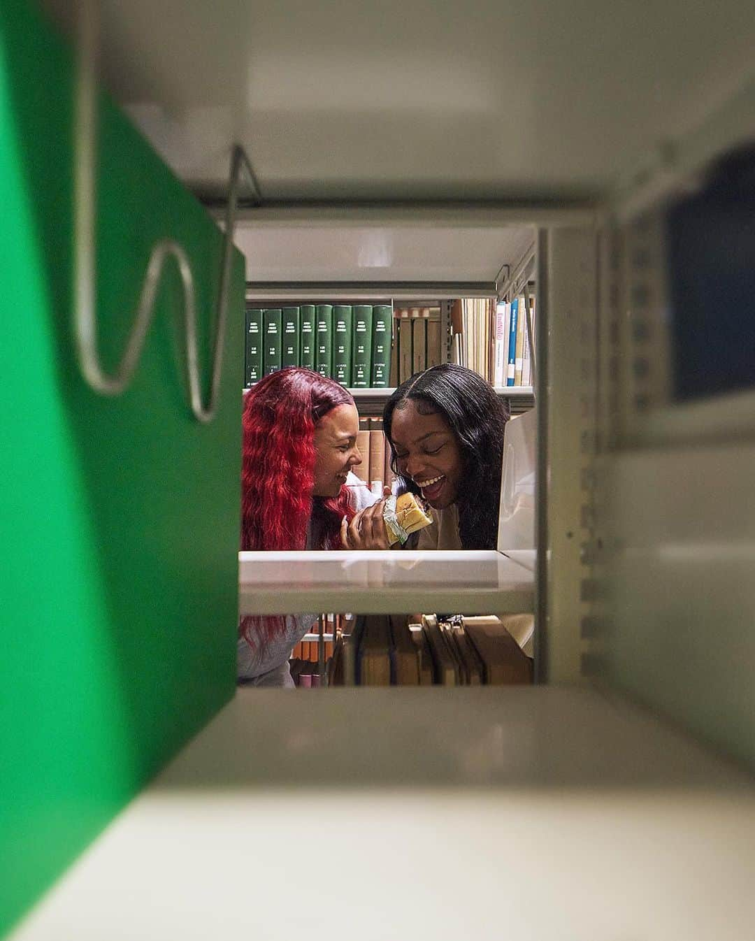 Official Subwayさんのインスタグラム写真 - (Official SubwayInstagram)「when the Subway girlies take a study break 🥹」11月28日 3時02分 - subway