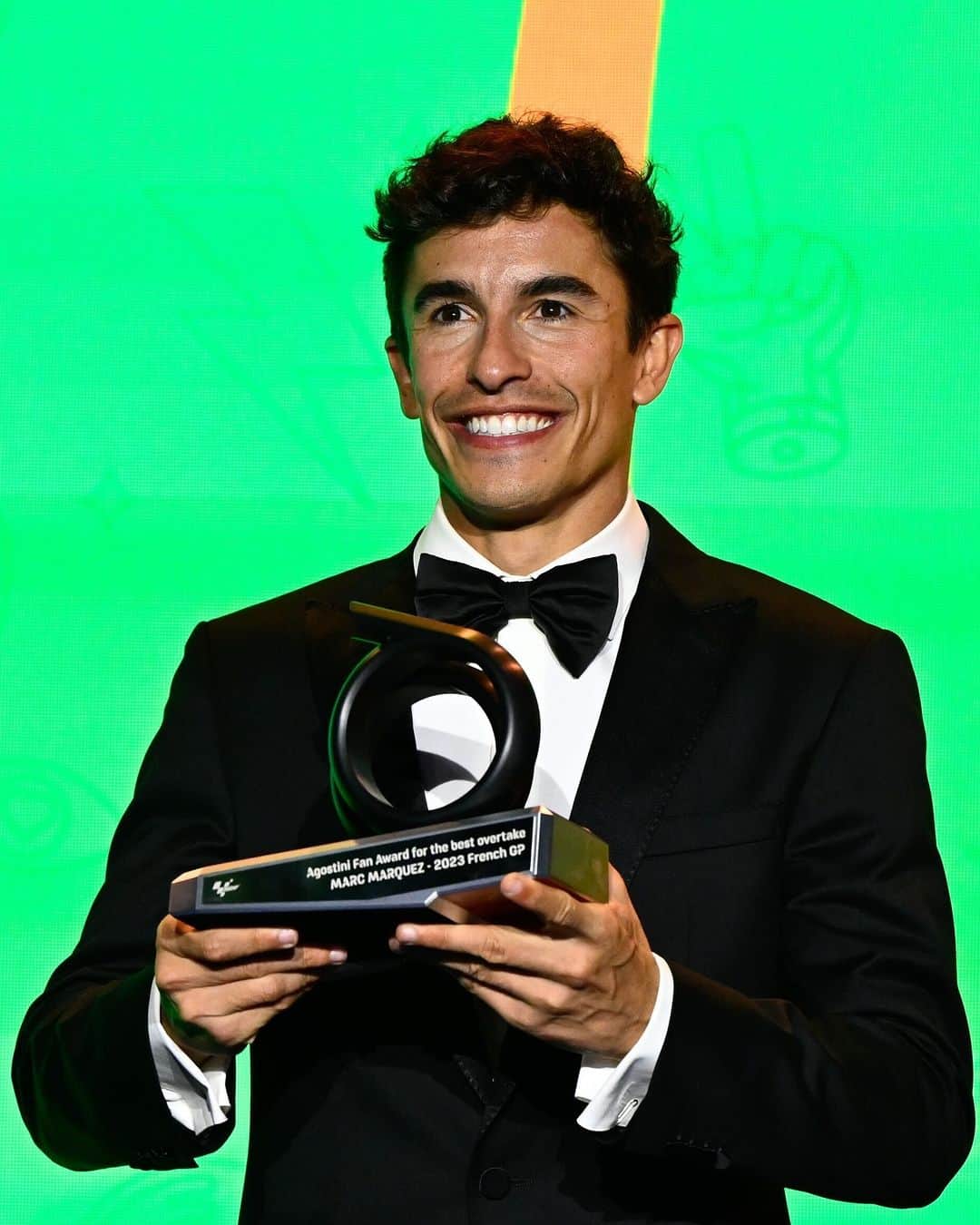 MotoGPのインスタグラム：「@marcmarquez93 didn't finish the season empty-handed as he won the Agostini Fan Award! 🏅 We asked you, our beloved fans, to vote for the best overtake of 2023 and his move on @pecco63 in the #TissotSprint of the #FrenchGP 🇫🇷 was the winner! 😎   #ValenciaGP 🏁 #MotoGP #Motorsport #Motorcycle #Racing #MM93 #MarcMarquez」
