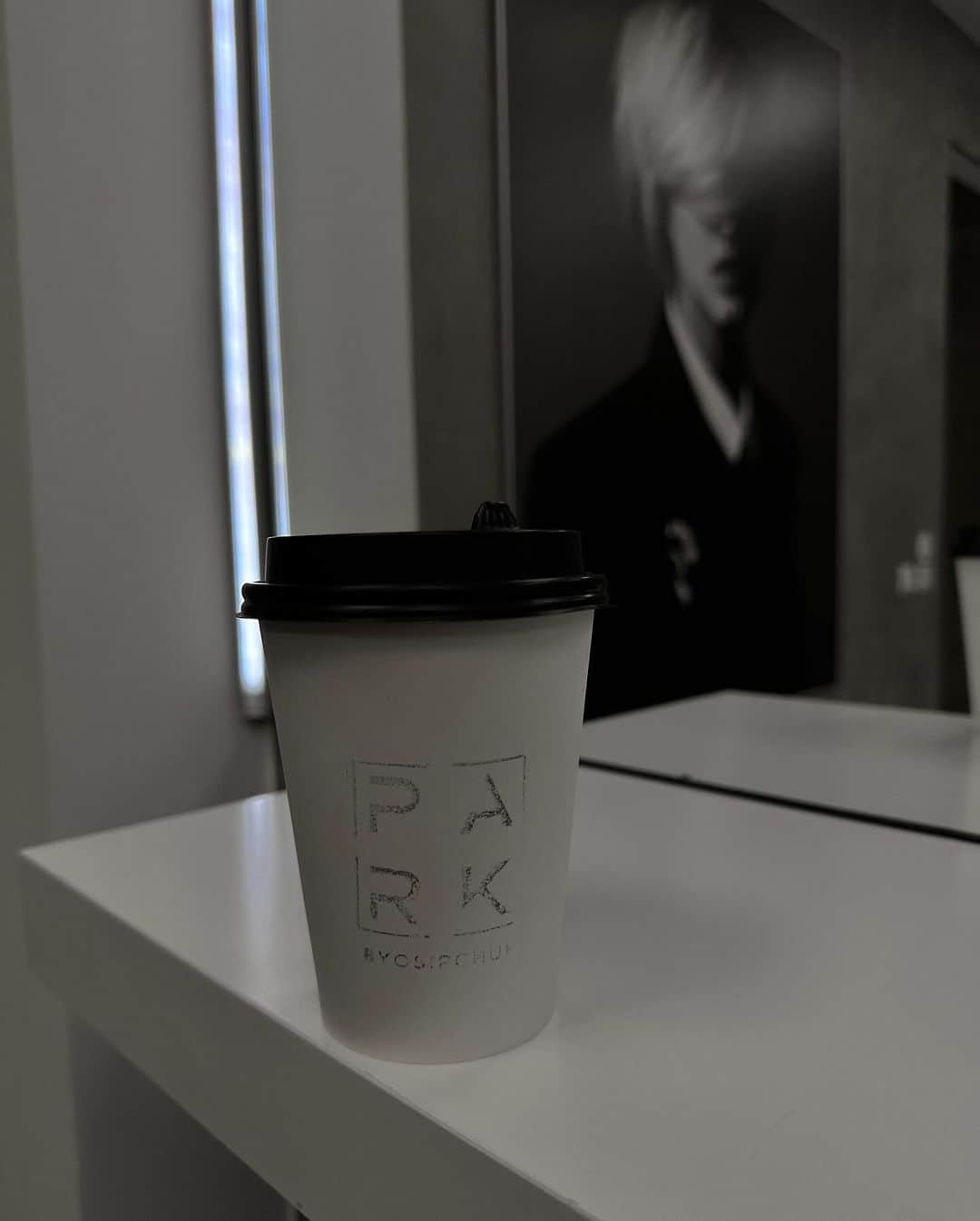 エレーナ・エレミナのインスタグラム：「Спонтанная съемка в @parkbyosipchuk」